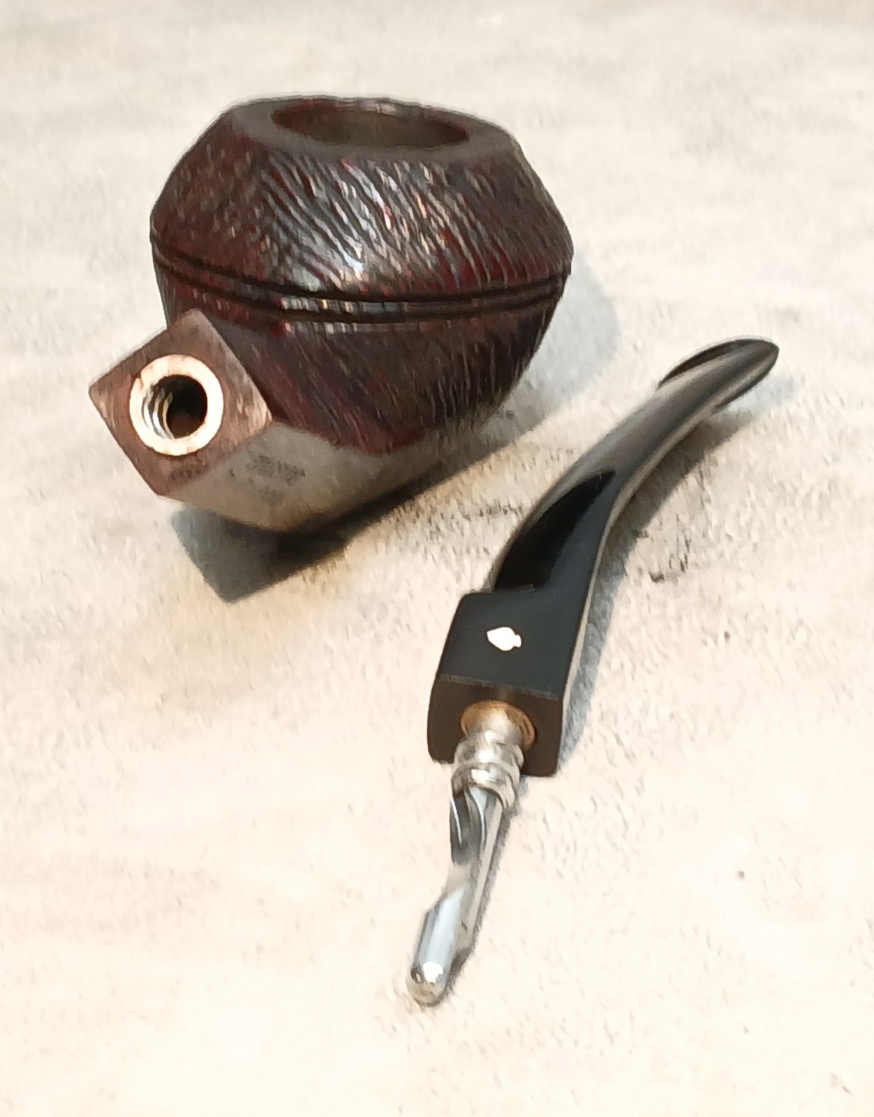 Superb Dr Grabow Starfire Wire Rusticated Bent Bulldog Tobacco Pipe 1950s