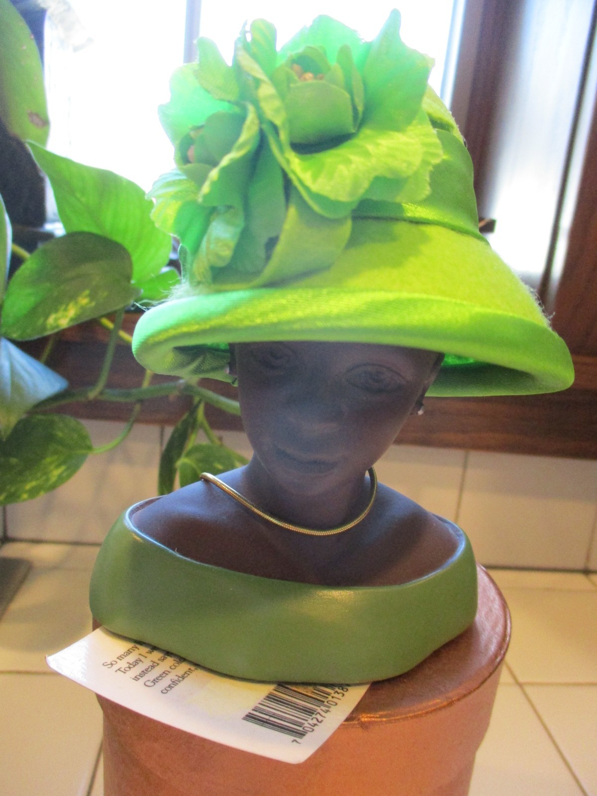 MINIATURE FASHION HATS BY HARRIET ROSEBUD & MANNEQUIN HEAD & HAT BOX NWT