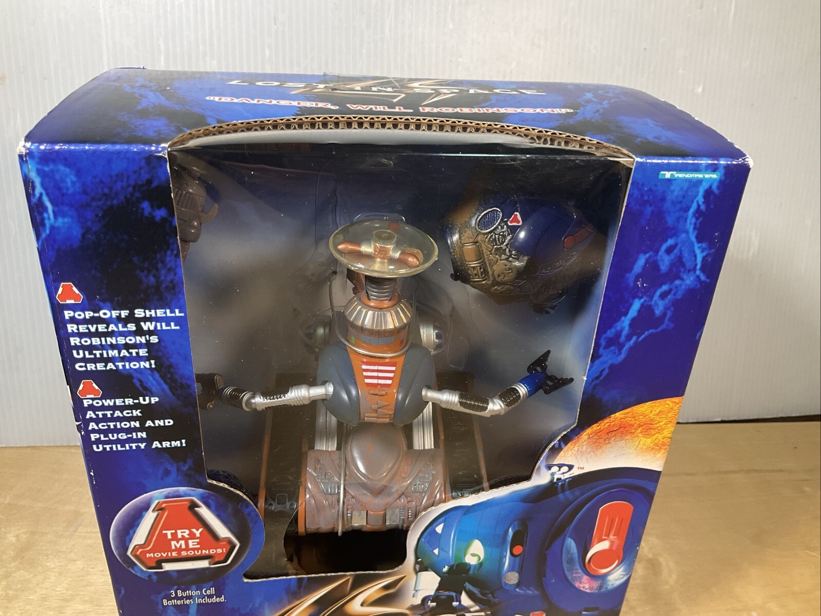 LOST IN SPACE BATTLE RAVAGED ROBOT, FOR AGES 4 AND UP