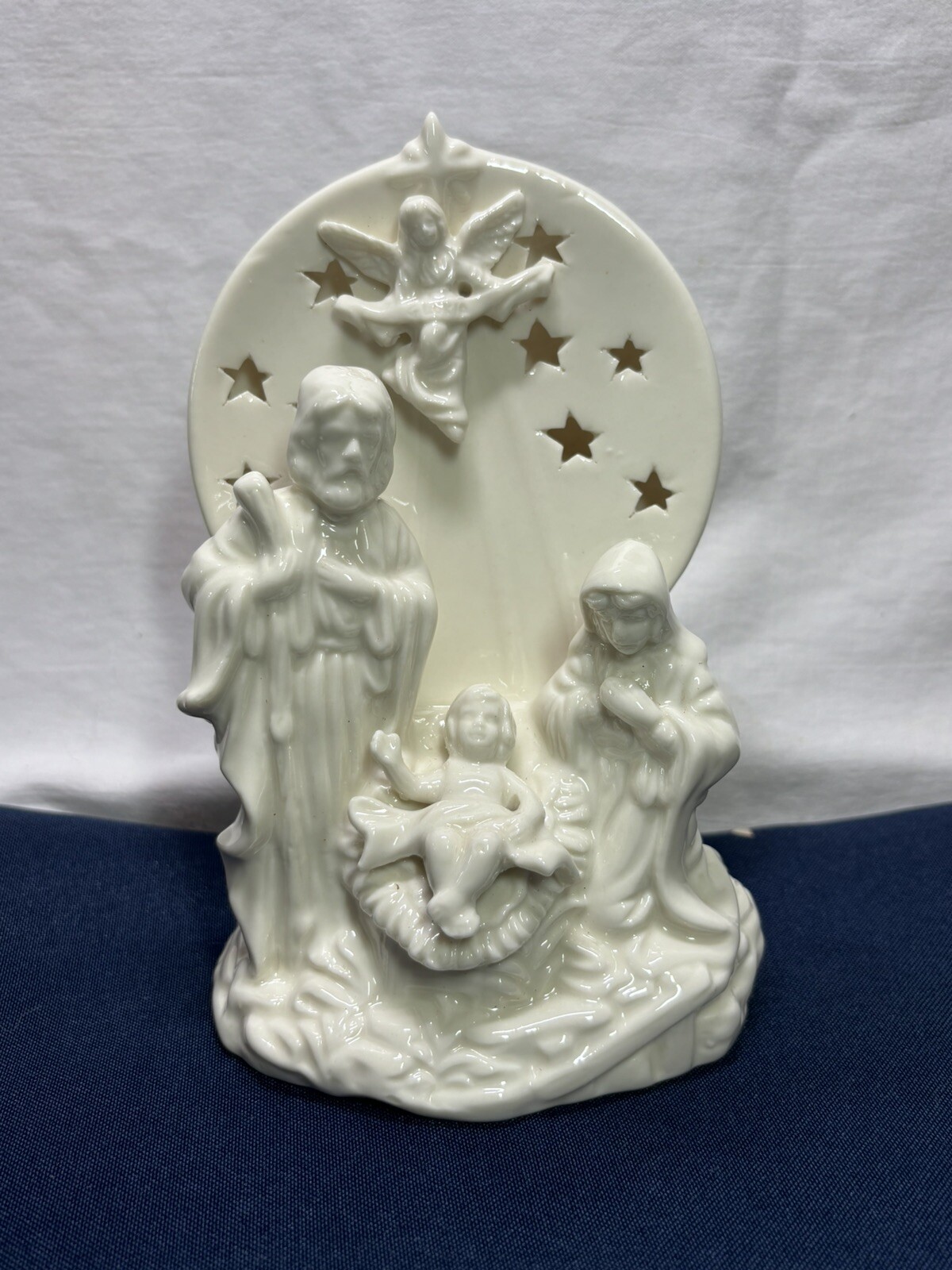 Lovely Nativity Scene Tea Light Candle Holder Figurine – As Is