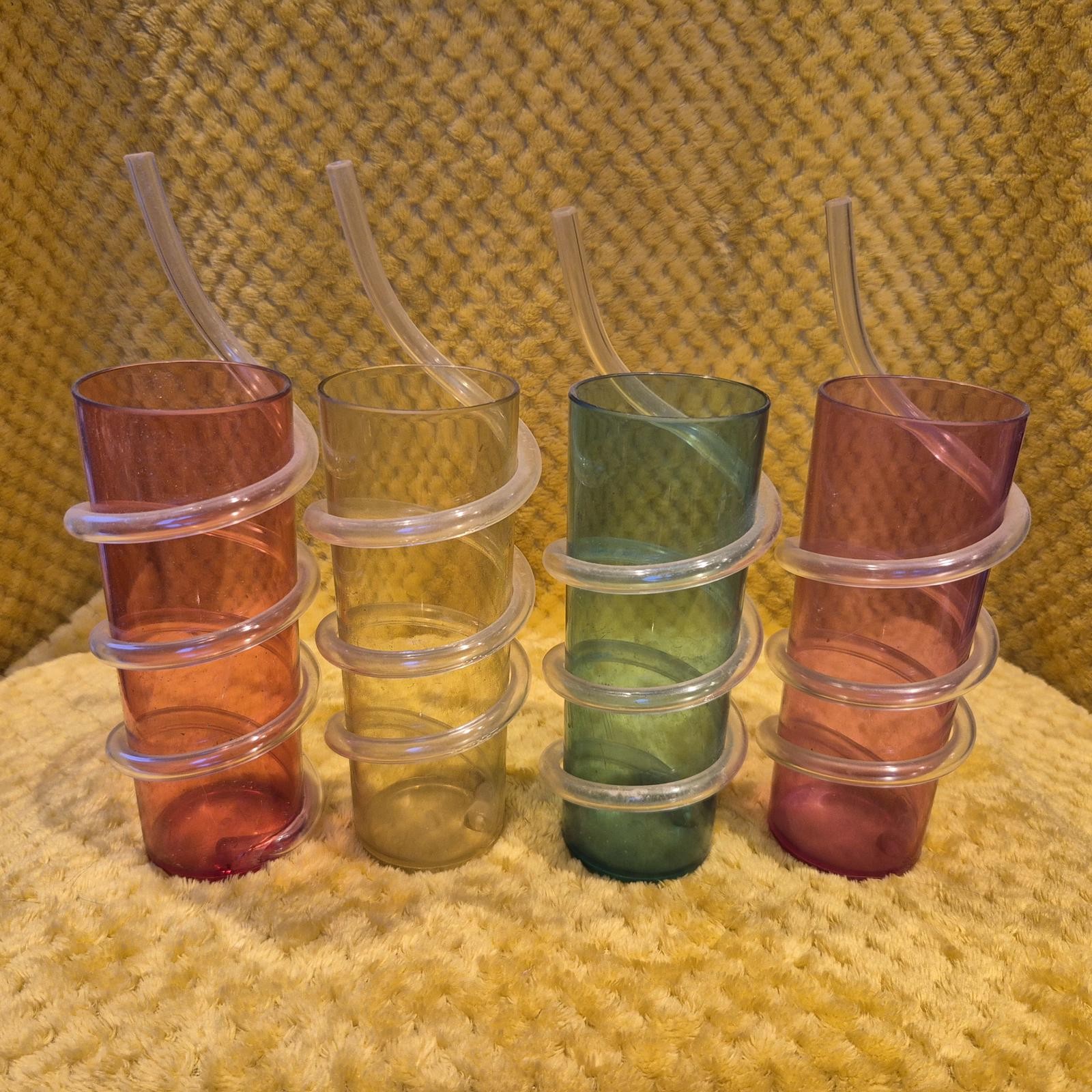 1970s vintage plastic novelty beakers with spiral straw. Set of 4