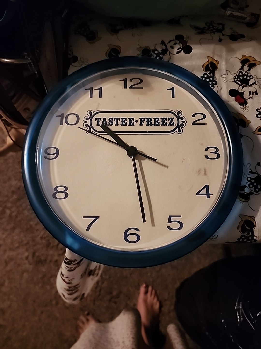 Rare Tastee Freez Clock Tested 9 3/4″ in Diameter