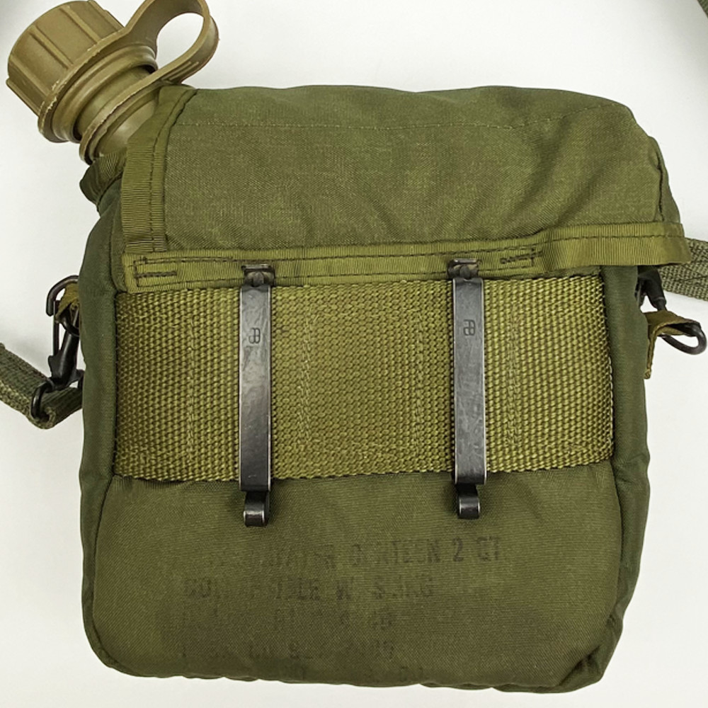 Genuine U.S. Military Issue 2-Quart Canteen & Insulated Cover Set w Sling Good
