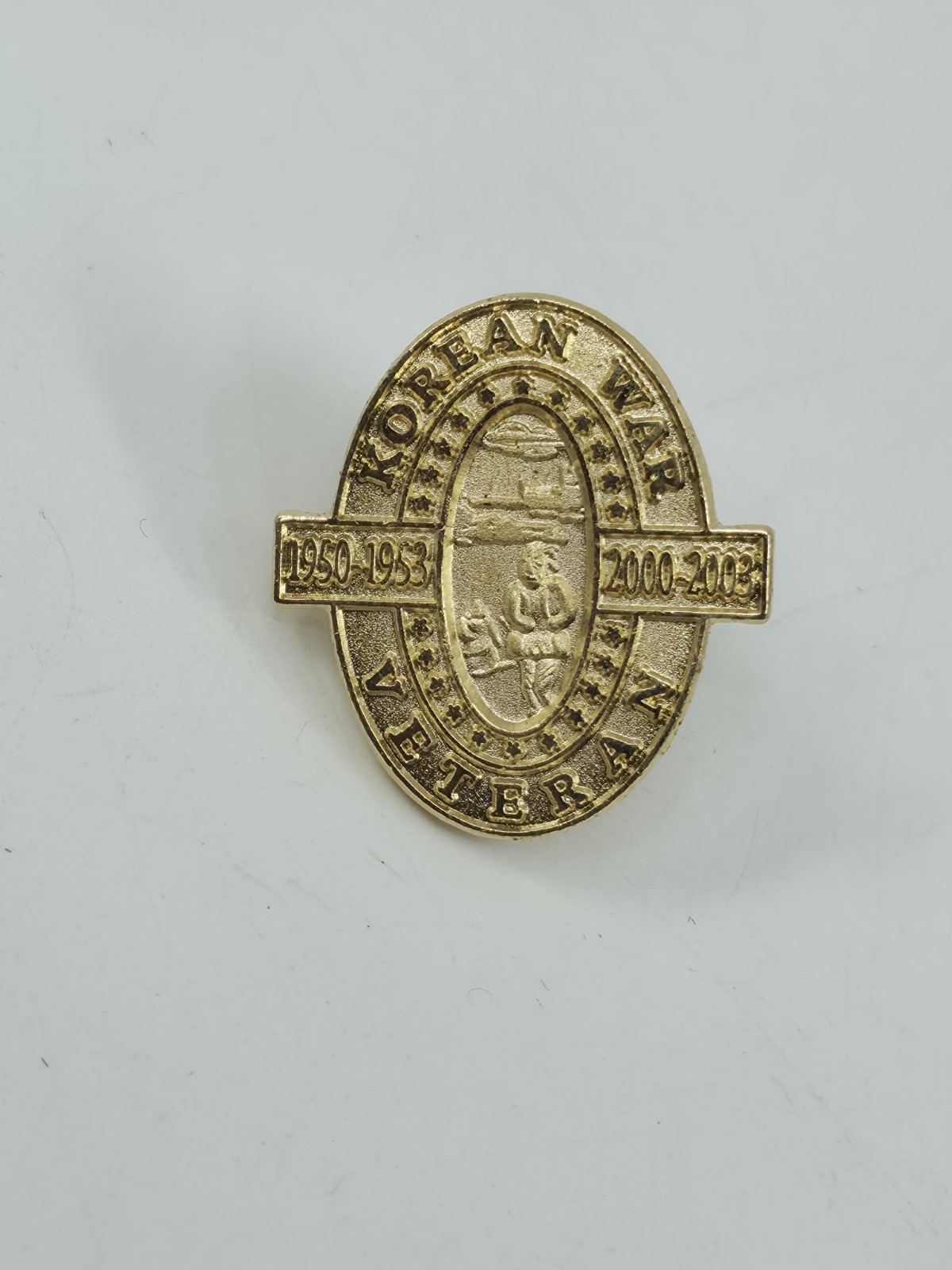 Korean War Veteran 50th Anniversary Lapel Pin 1950-1953 2000-2003 Gold Tone USA