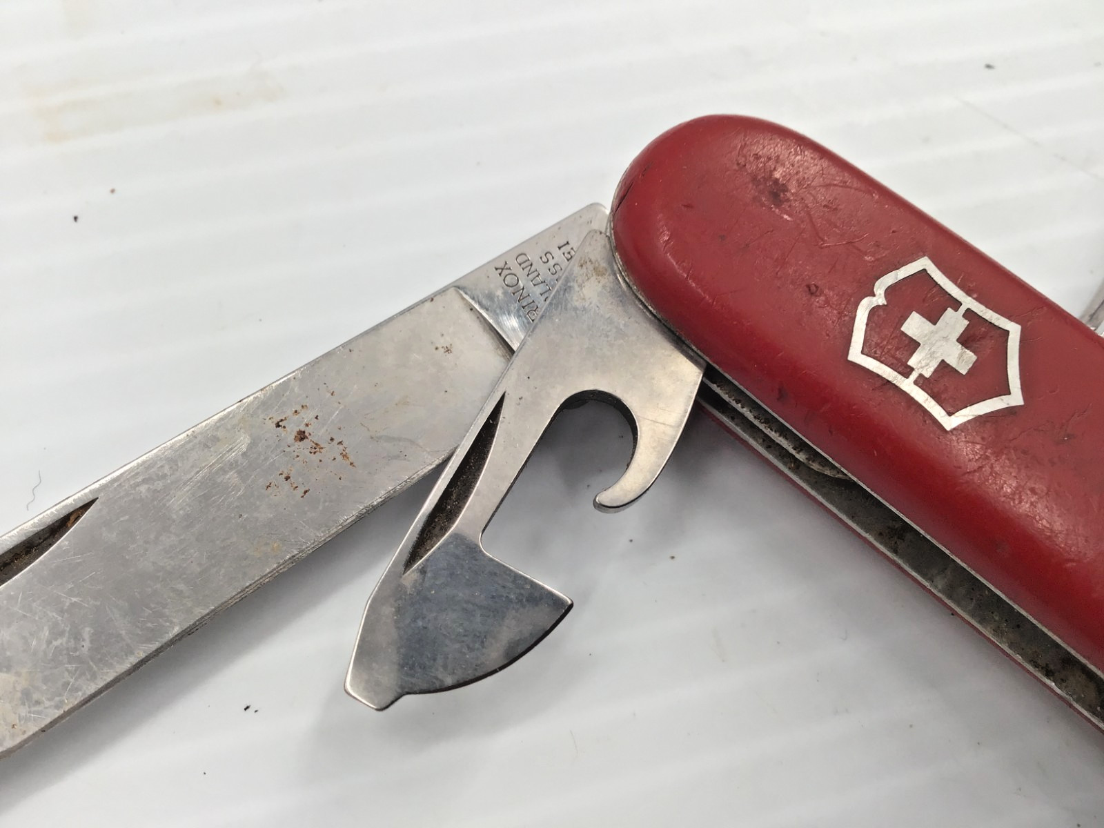 Victorinox Tinker Swiss Army Knife, 12 Tool, Red,, used Officer Suisse