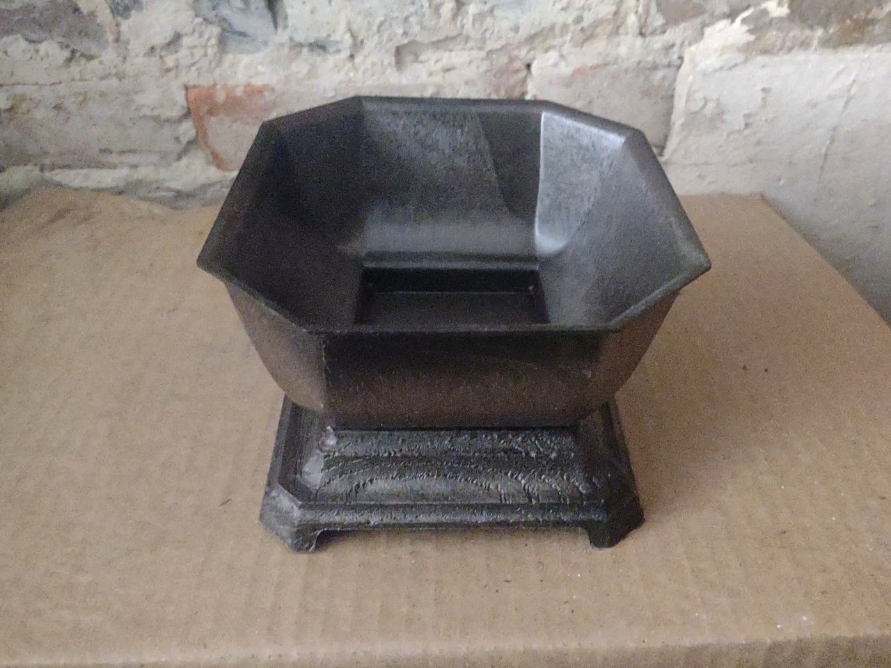 Vintage Lomey Wood Tone Octagonal Plastic Pedestal Bowl 8″ x 4″ Brown Woodtone