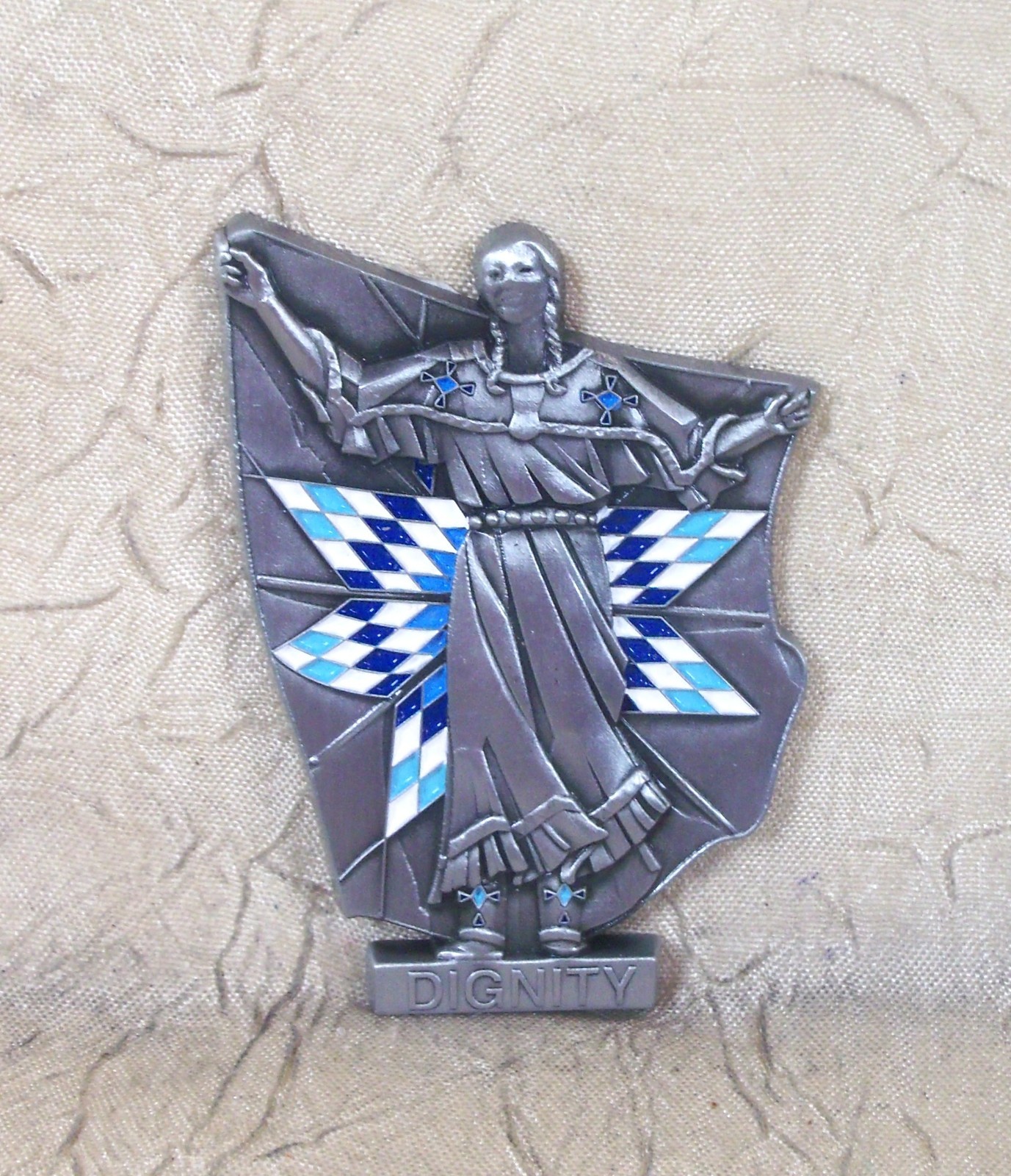 DIGNITY OF EARTH and SKY MONUMENT Souvenir Metal 3D Magnet South Dakota