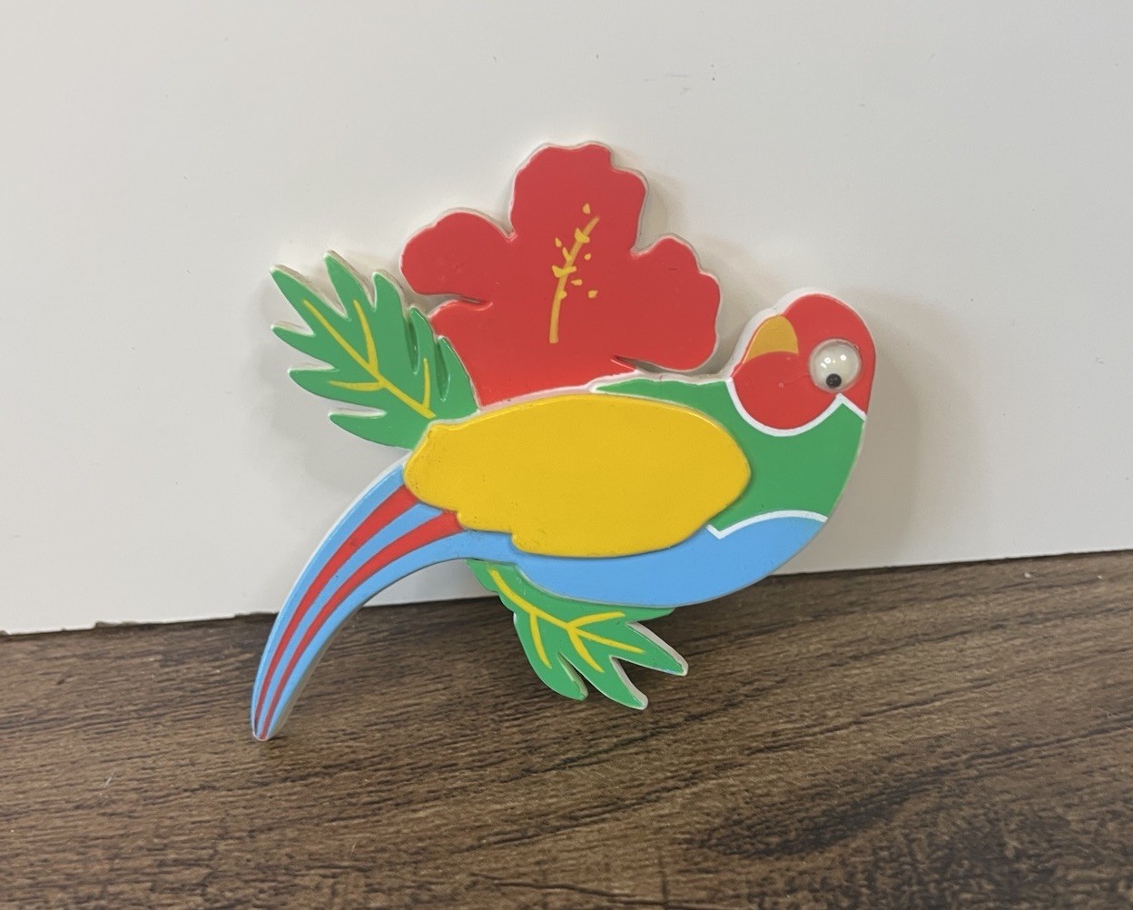 Vintage 3″ Colorful Plastic Parrot Magnet Tropical Bird Red Green Yellow Blue