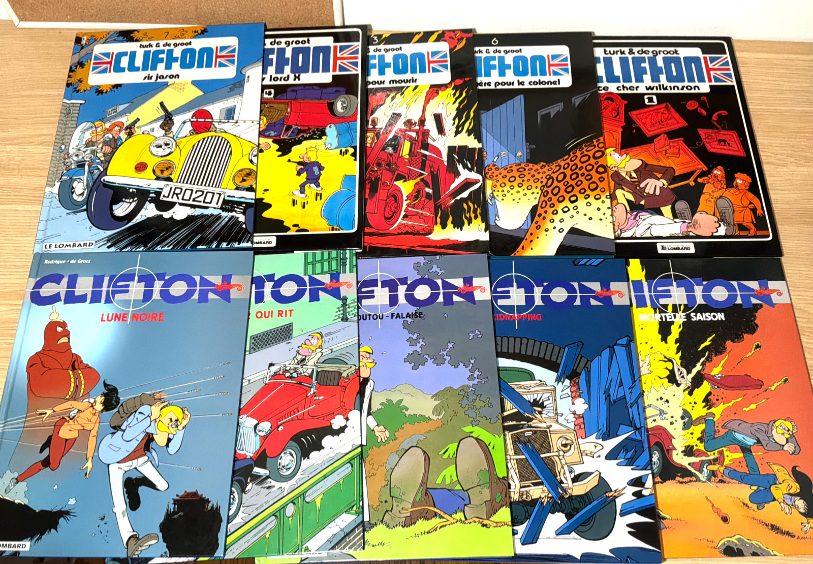 Aventures du colonel Clifton bandes dessinées 10-Volume French Hardcover Comics