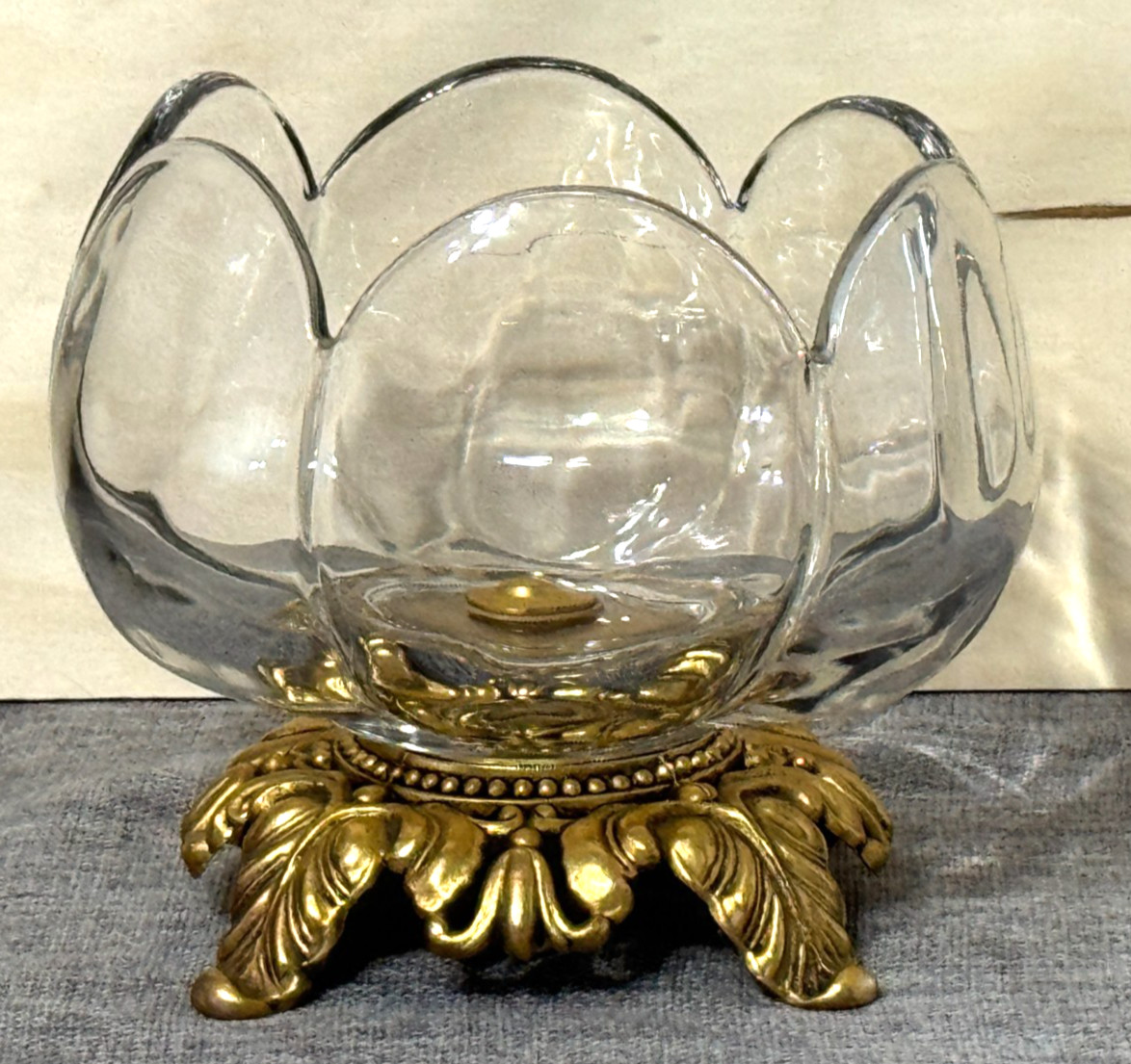 Vtg Hollywood Regency Clear Glass Lotus Bowl Ornate Brass Ormolu Pedestal Base