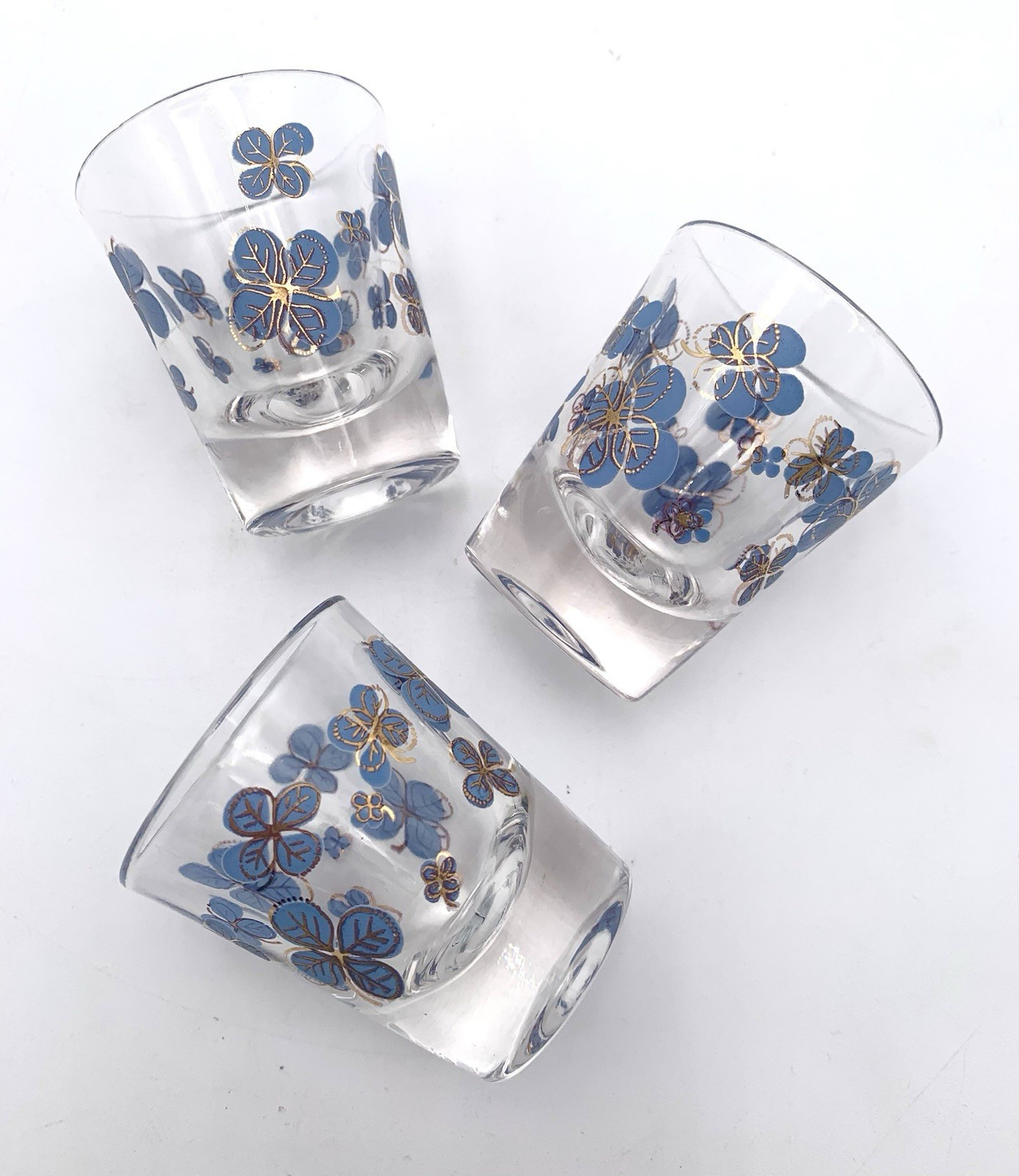 3 Vintage MCM Federal Glass Periwinkle Blue & Gold Clover Shot Glasses: EUC