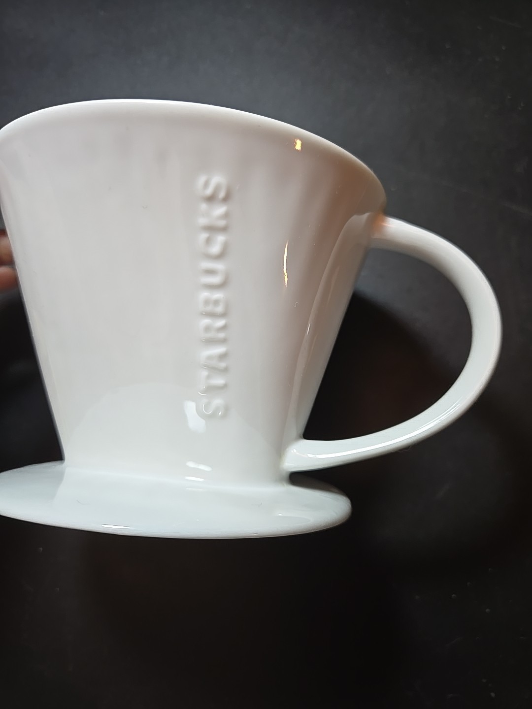 Starbucks Pour-Over Drip Filter Coffee Maker Ceramic Cone Brewer White