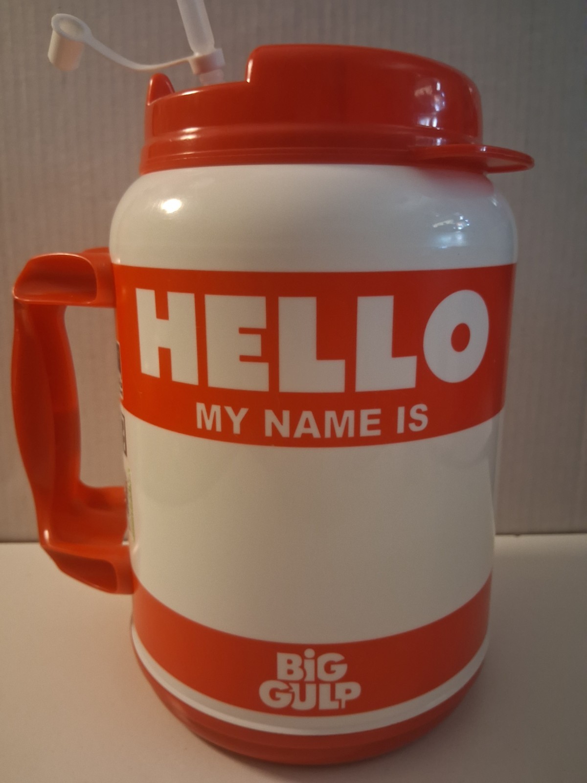 BIG GULP Whirley 7 Eleven 96oz HELLO MY NAME IS Insulated Travel Mug 7-11 Red