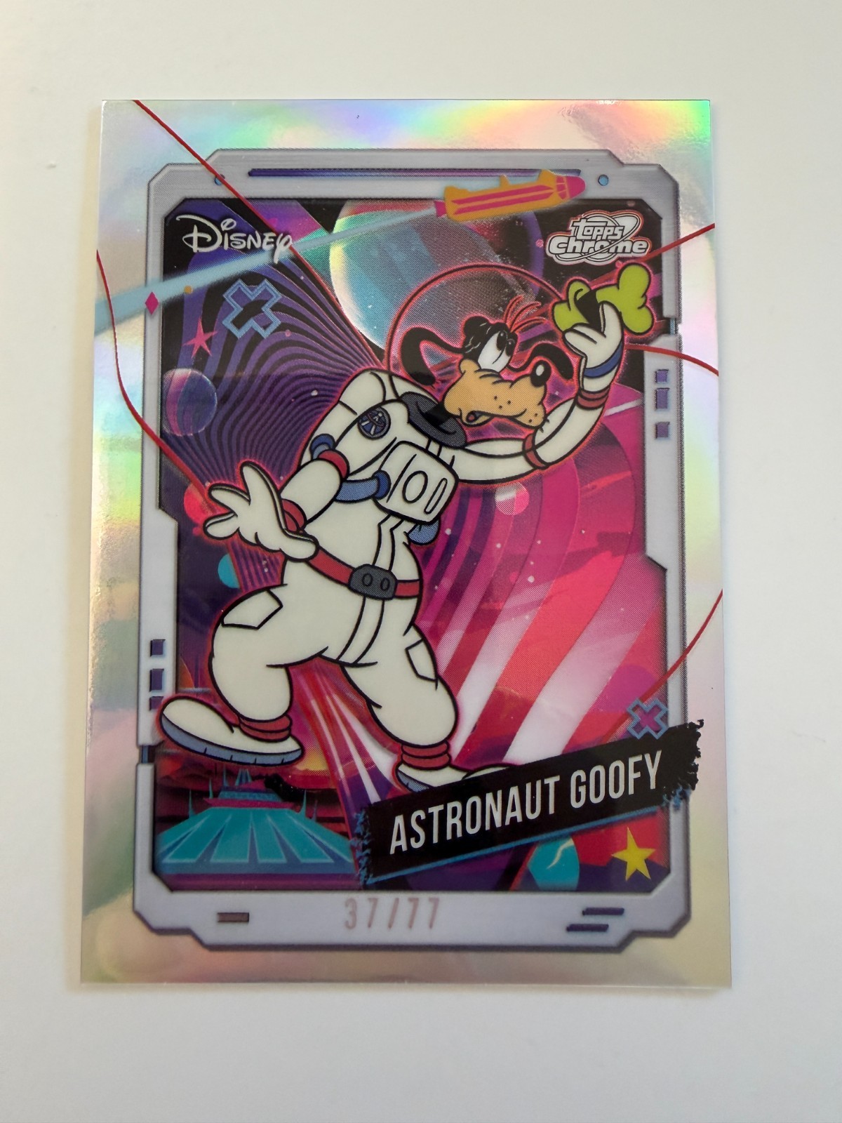 2025 Topps Disneyland 70th Tomorrowland Cosmic Chrome Goofy 37/77