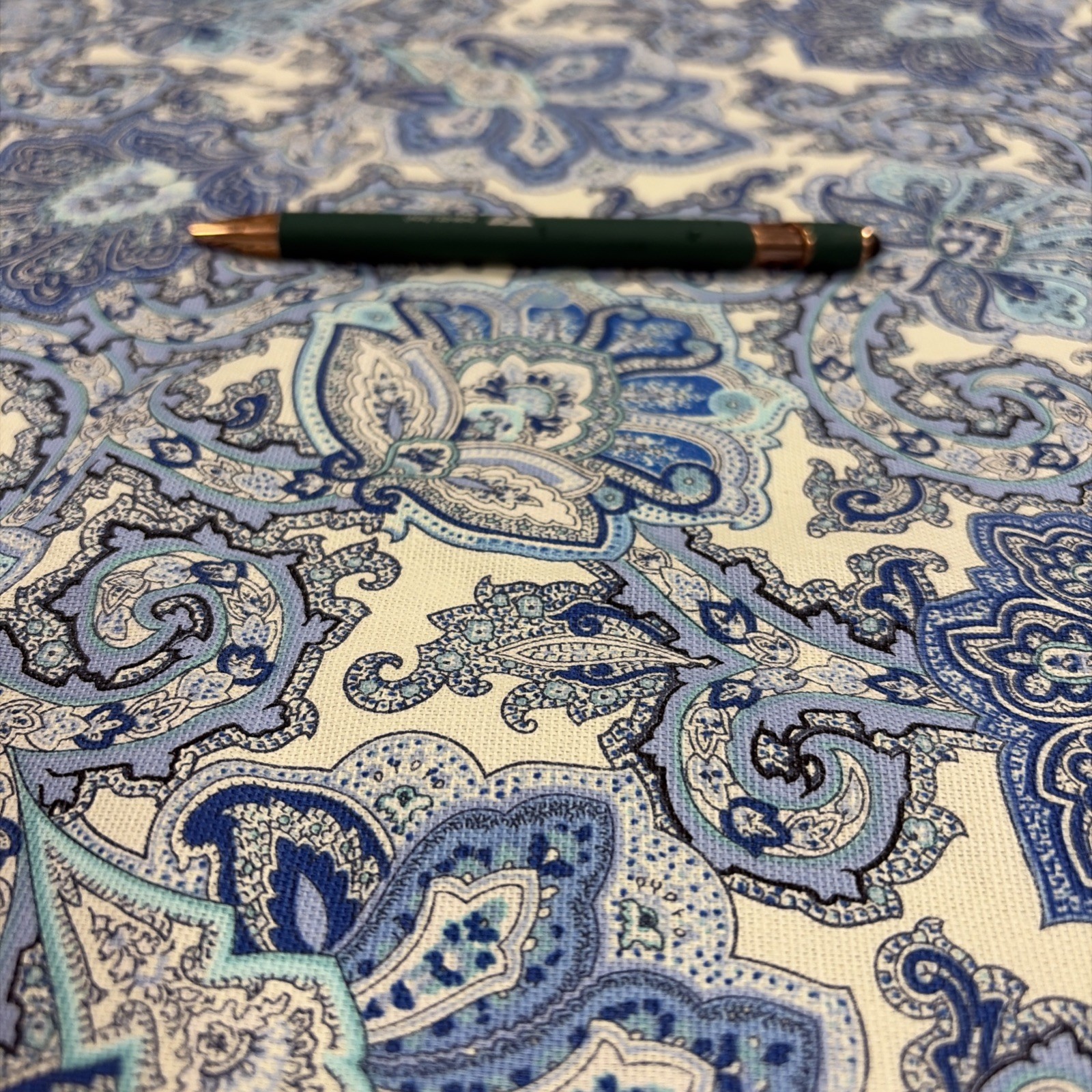 Waverly Inspirations Screen Print Fabric White/Blue Paisley 4 Yds 2″ 46″ W New