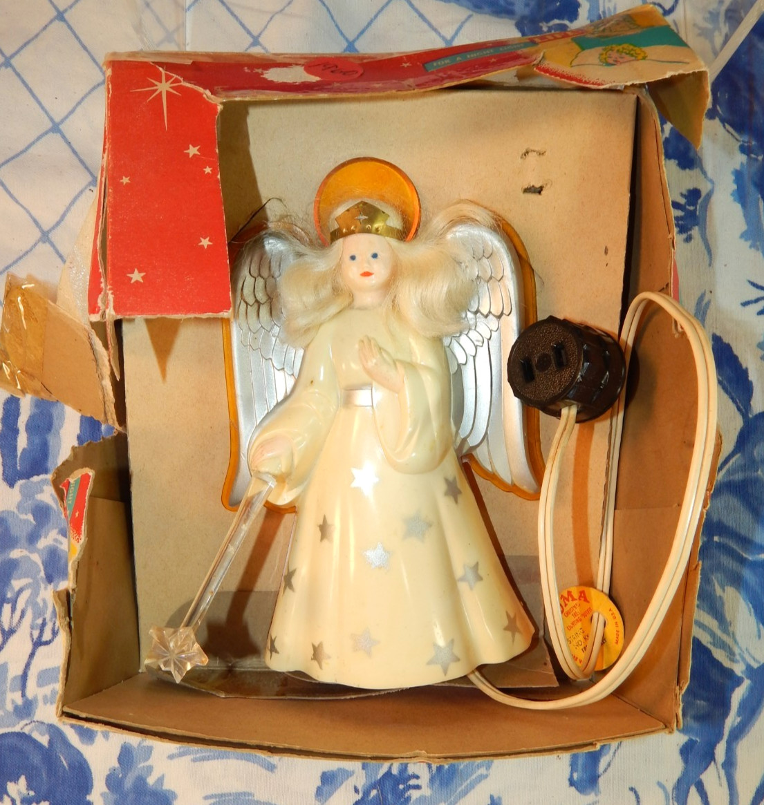 Vintage 1960s Noma Angel Lite Illuminated Christmas Tree Topper with Box
