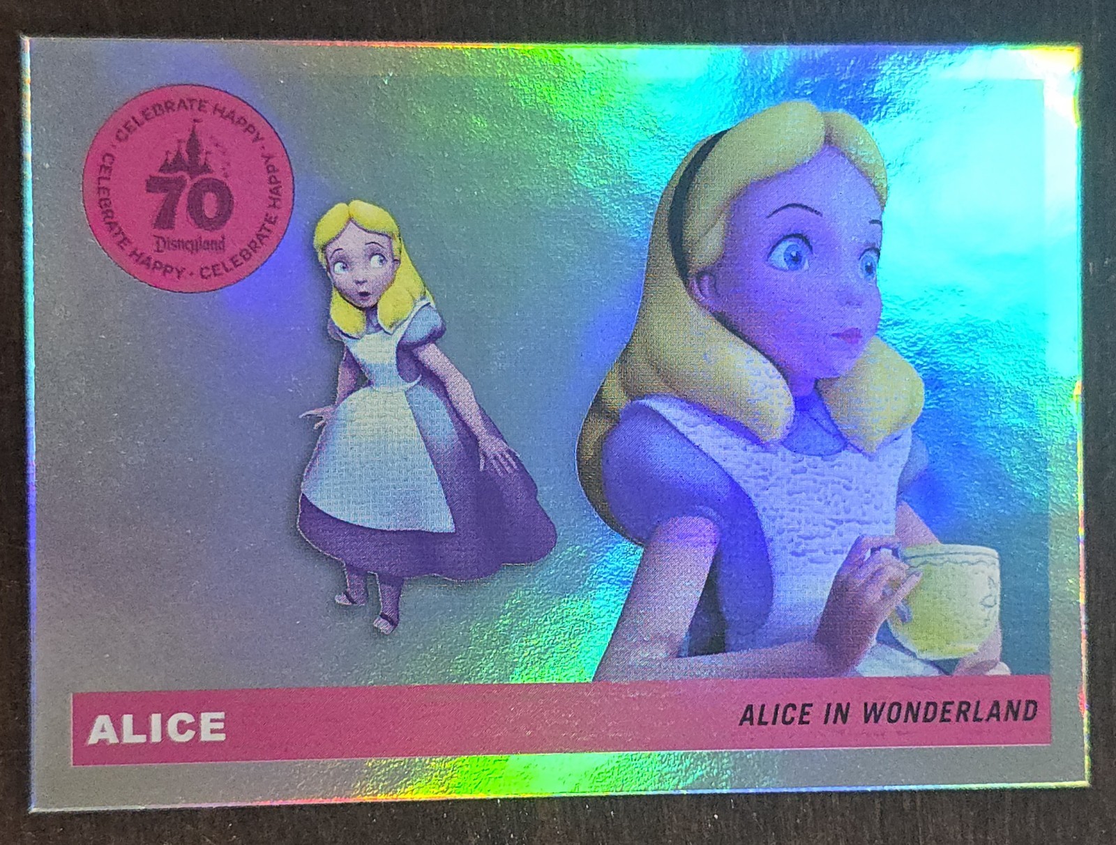 2025 Topps Disneyland 70th Rainbow Foil Icons T55-25 Alice In Wonderland