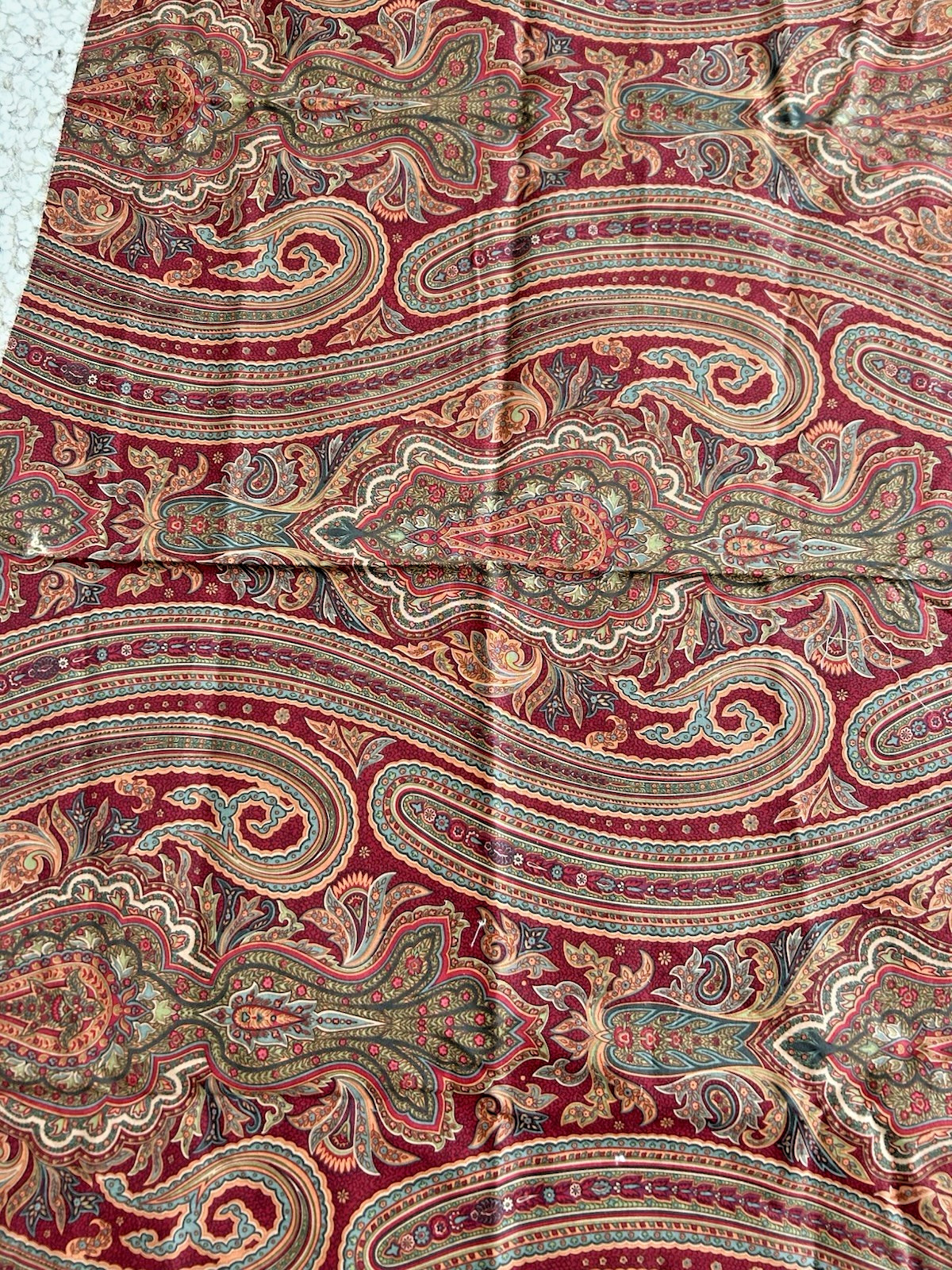 Ralph Lauren HAMPTON SQUARE PAISLEY RED Cotton Upholstery Fabric 1.6 Yards x 54″