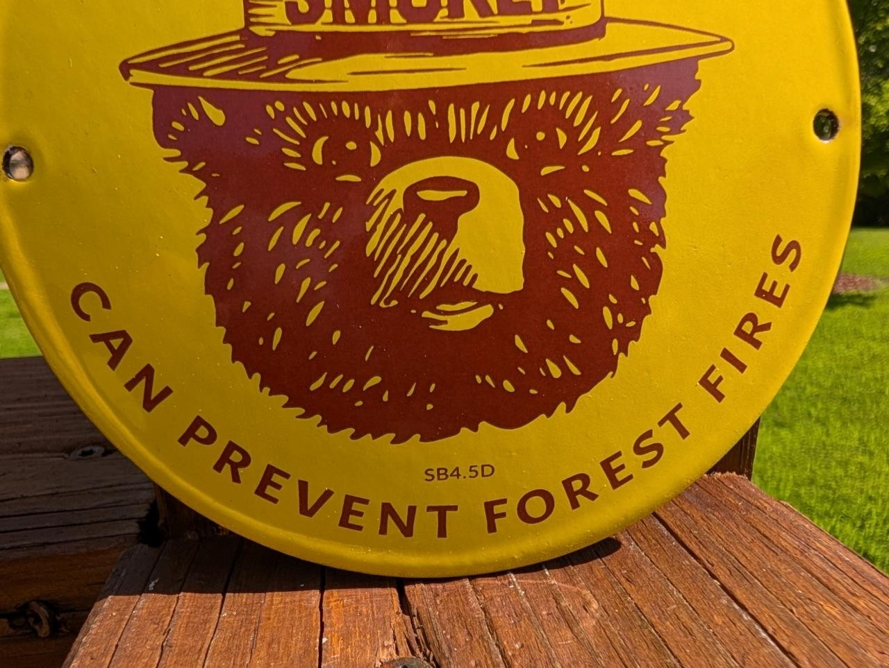 PORCELAIN SMOKEY BEAR DOME SIGN 6″ DOOR PUSH ONLY YOU CAN PREVENT FOREST FIRES