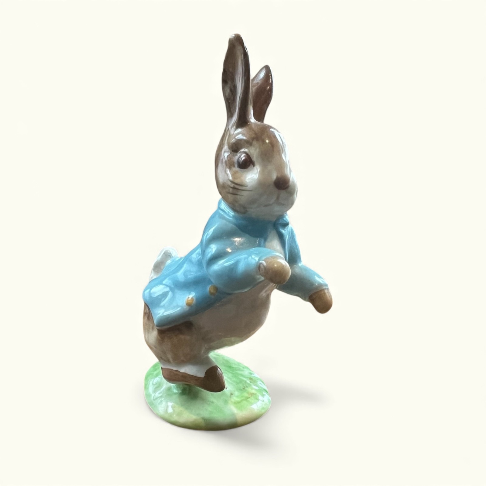 Early Royal Doulton Peter Rabbit Bunnykins Gold Stamp Anthropomorphic 4.25″