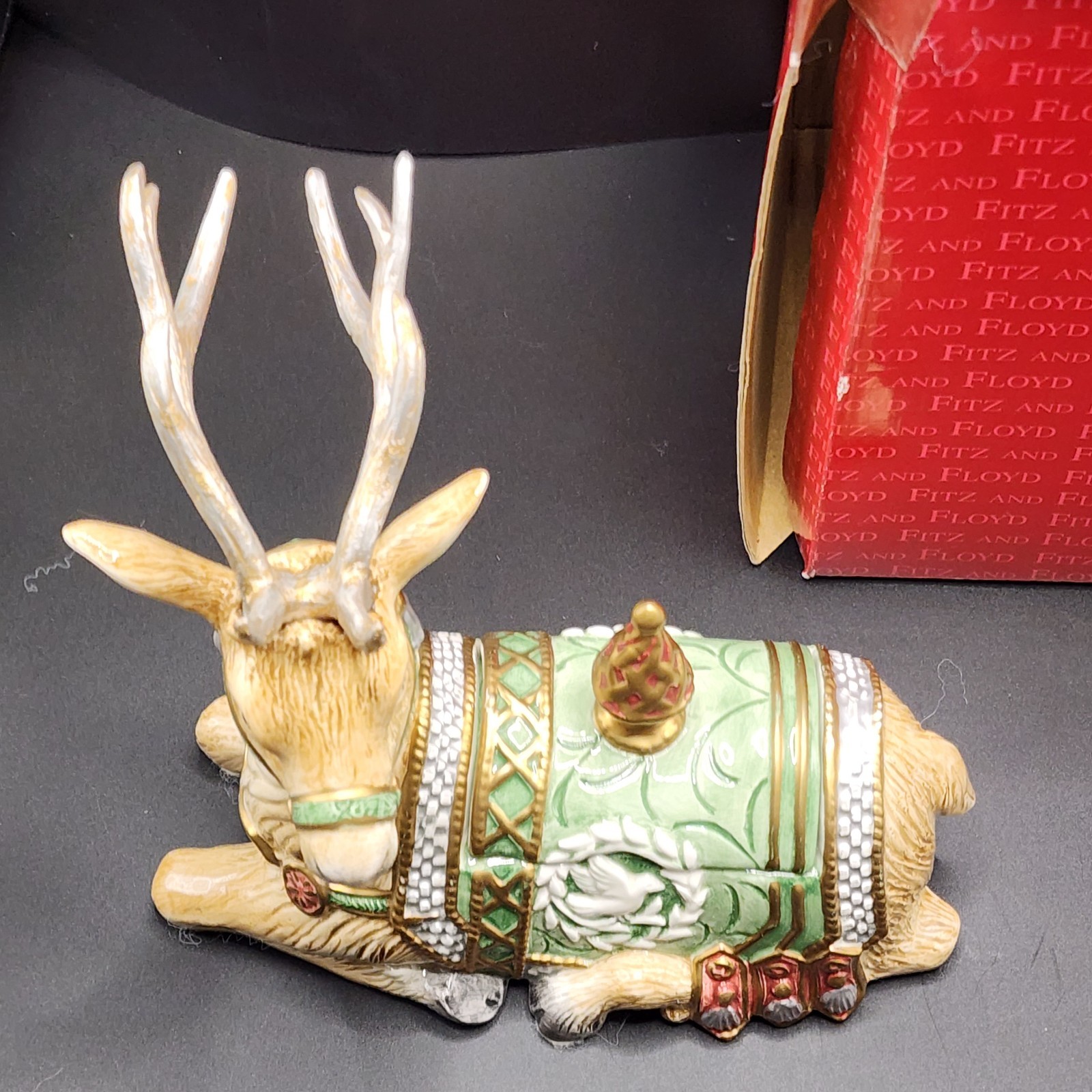 Fitz& Floyd Classics Christmas Reindeer Lidded Trinket Box Peace Dove Green Gold