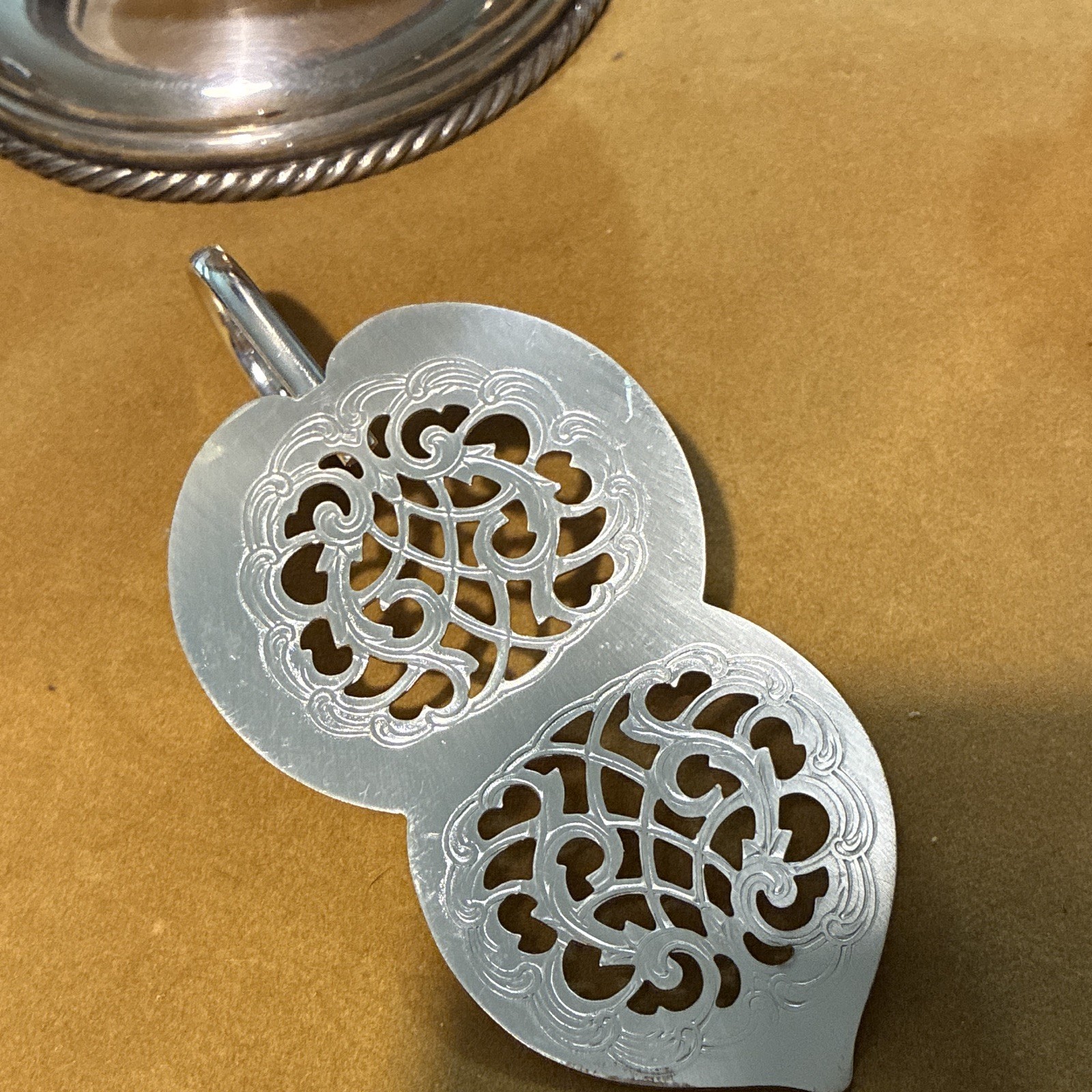 Antique Silver Plated Server Pie Cake Serving Germany ca 1900s. Finger loop hole