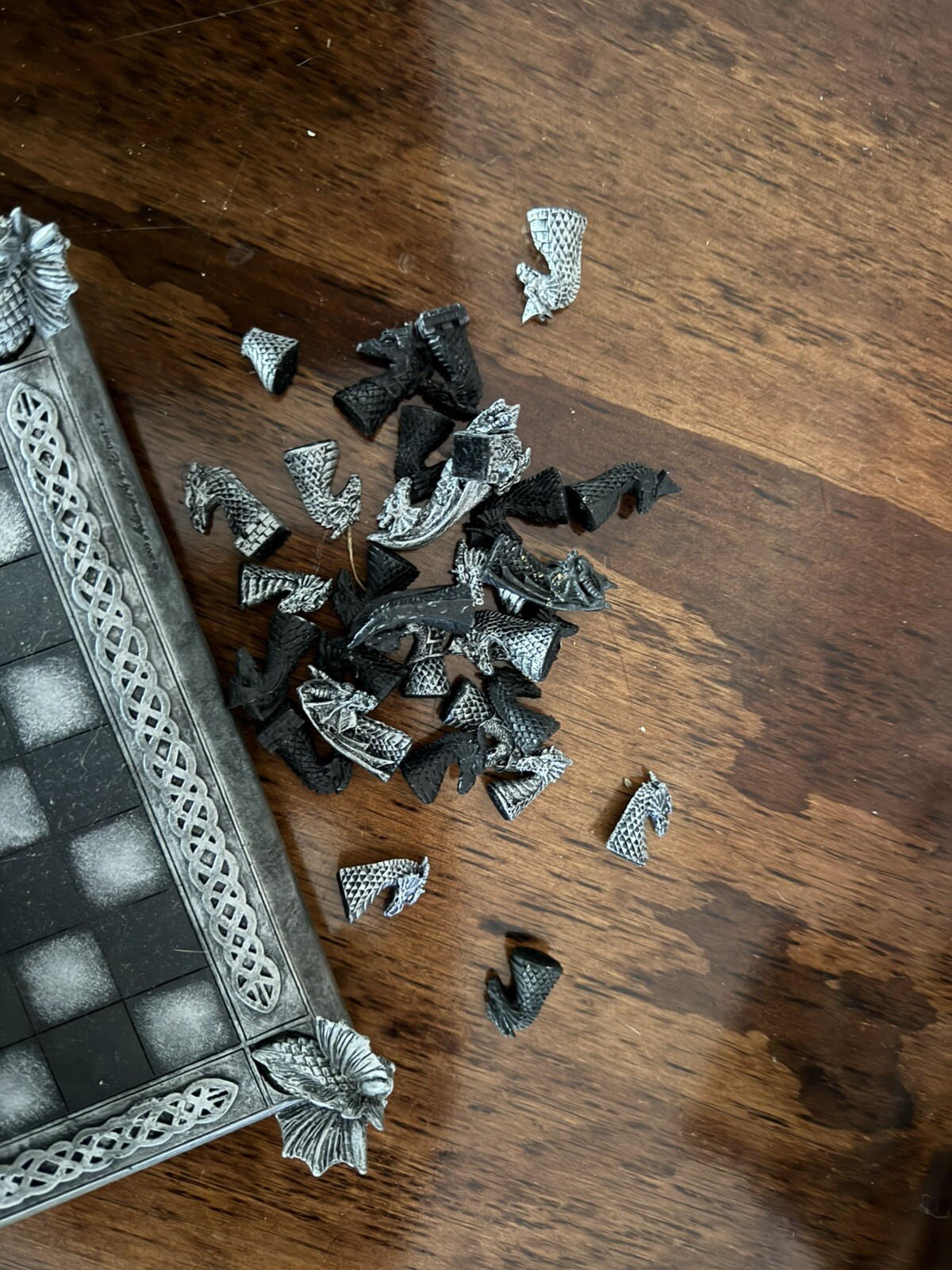 2003 Creations DRAGON CHESS Dark Castle complete