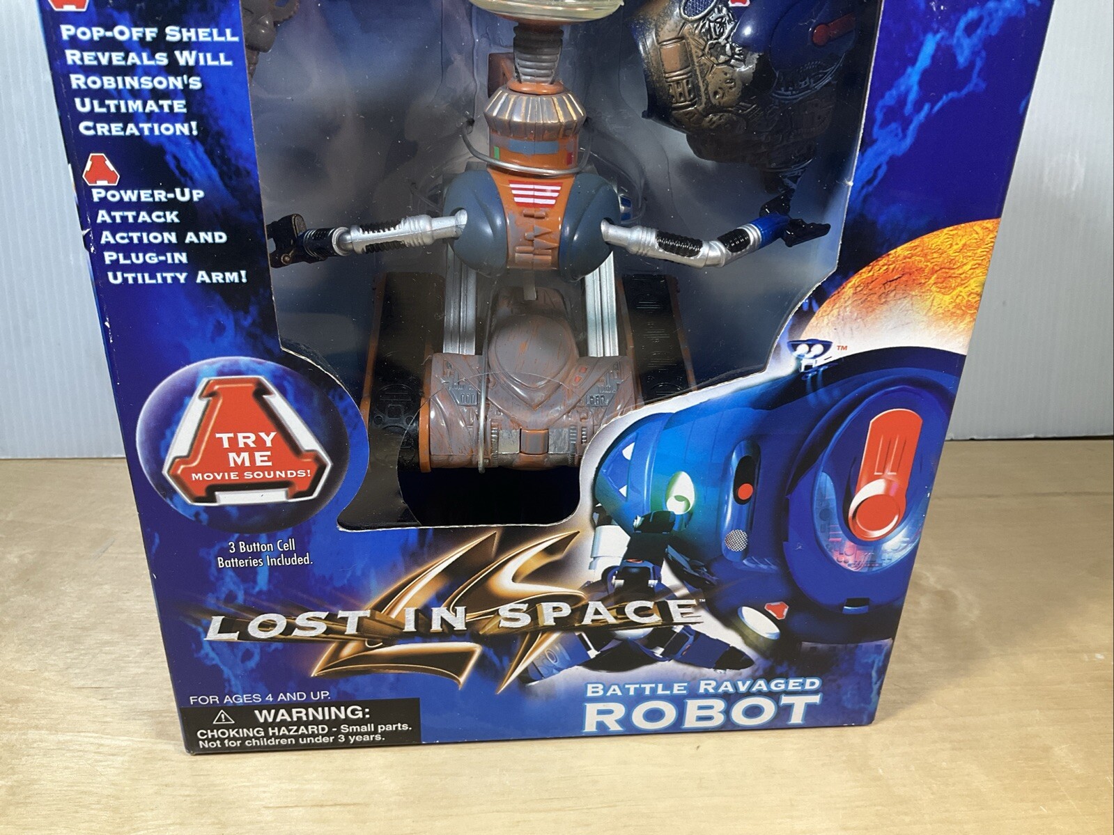 LOST IN SPACE BATTLE RAVAGED ROBOT, FOR AGES 4 AND UP