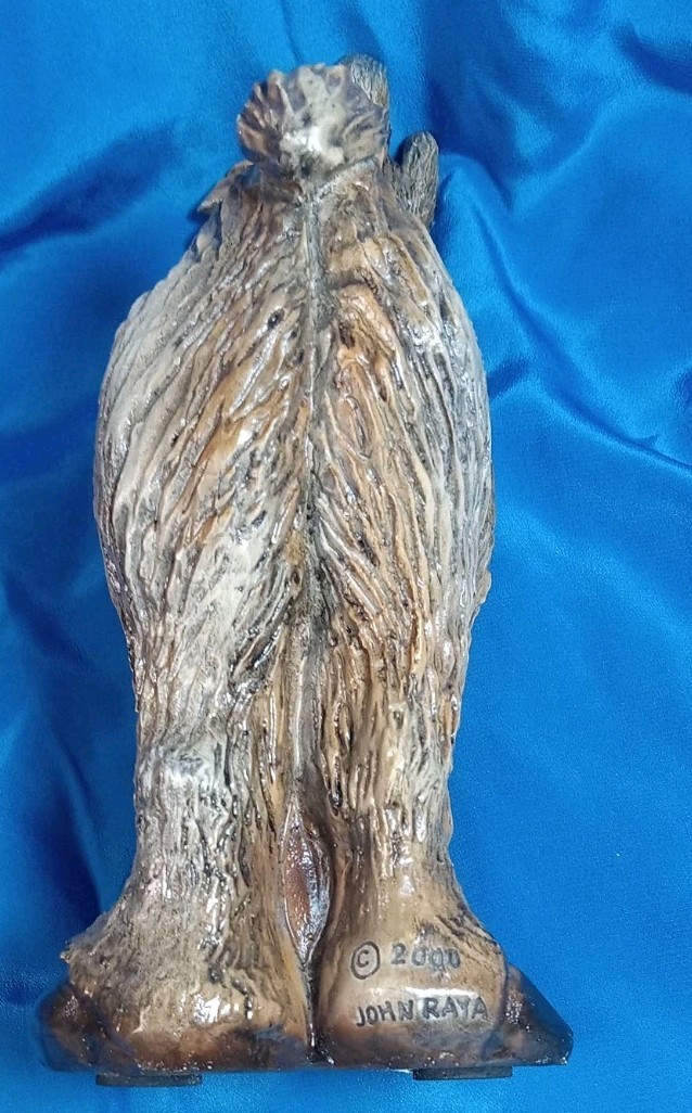 John Raya LAMA Figurine Signed 2000 ON HEAL AND ON RUMP