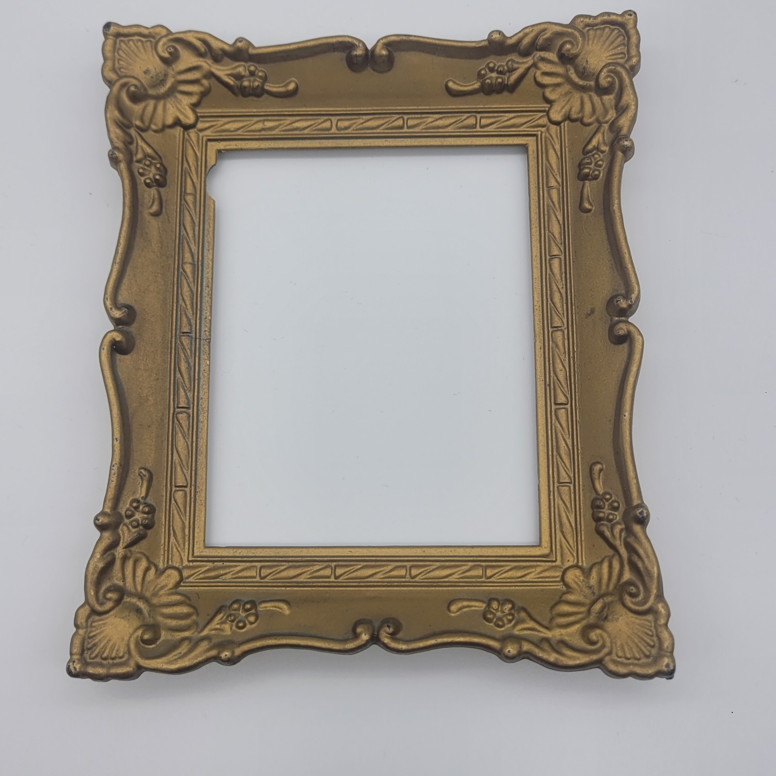 Vintage MCM Ornate Gold Plastic 4.5×5.5″ For 3×3.75″ Picture Frame Hong Kong