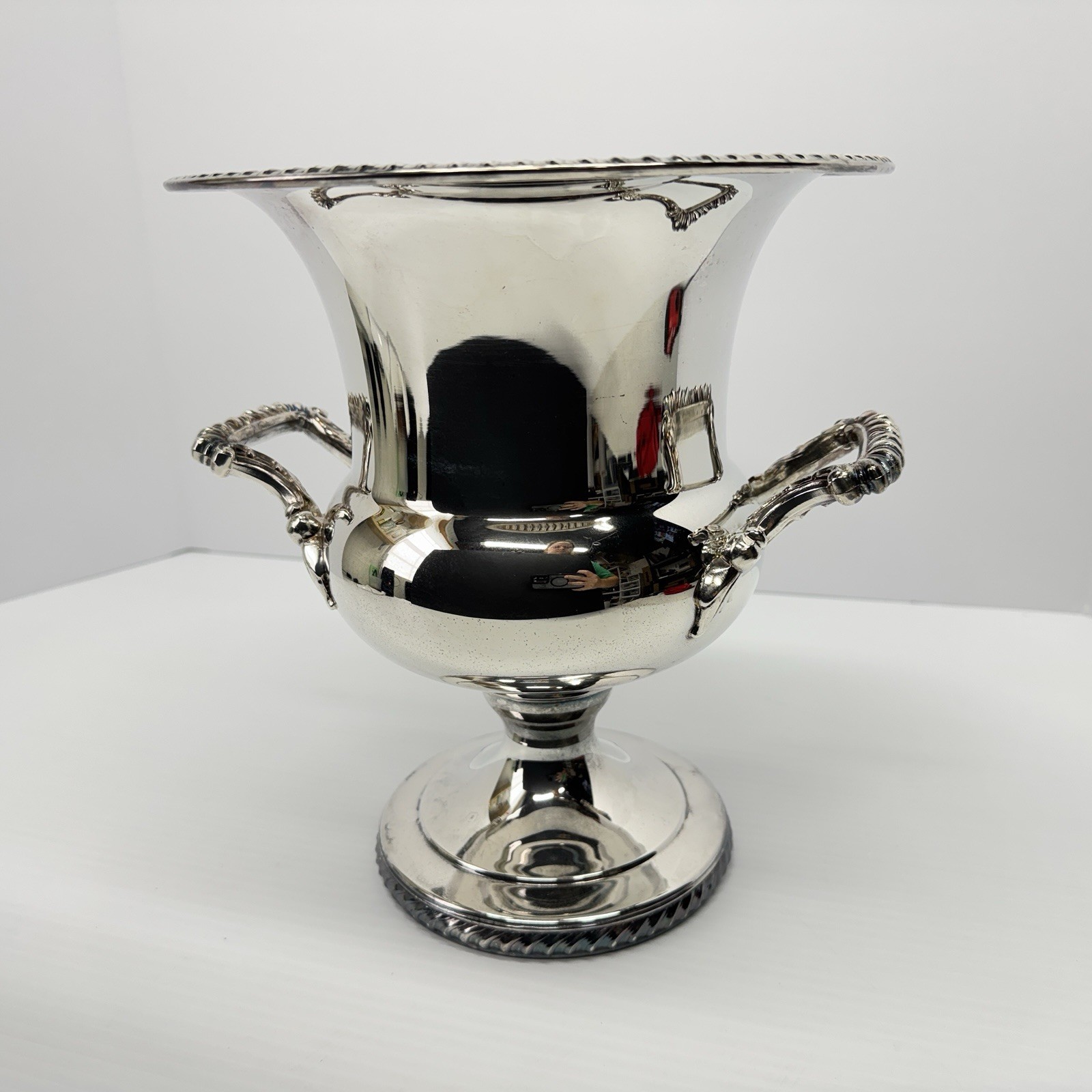 VTG Silver Plate WM Rogers Pedestal ICE BUCKET Champagne Wine Chiller