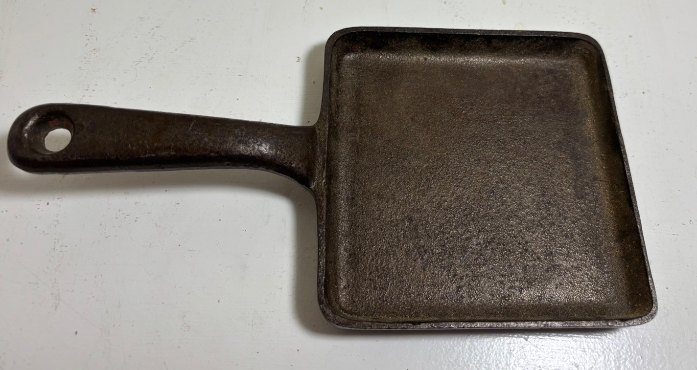 BIRMINGHAM -BSR – NO 5 X 5 SMALL FRY CAST IRON SQUARE SKILLET 68H-1 MADE IN USA