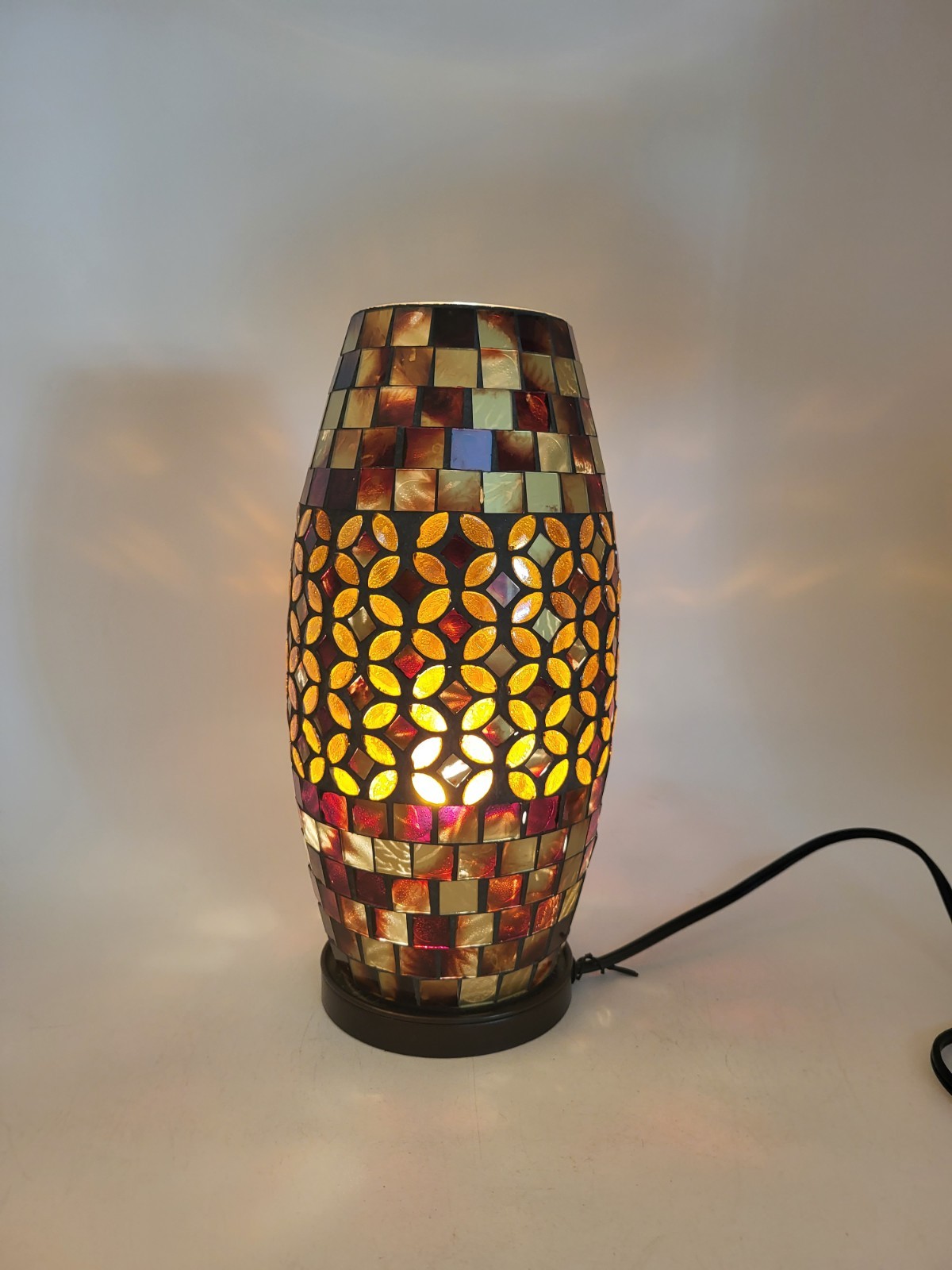 MCM Stained Glass 13″ Table Lamp Jewel Tone Glass Mosaic MODERN EXC CONDITION