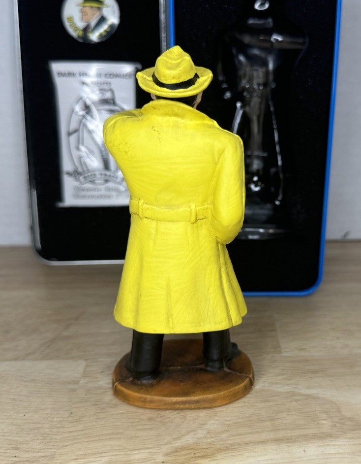 Dark Horse Classic Comic Characters Figure / Statue: Dick Tracy 617/950