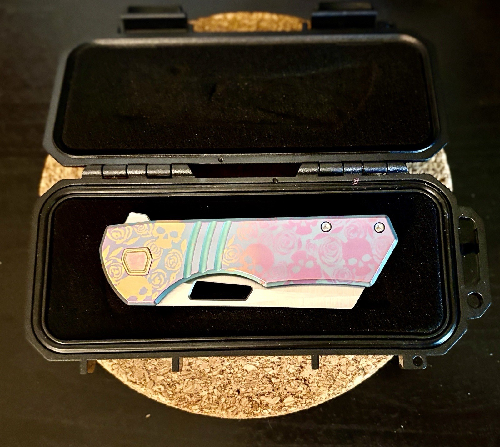 Custom Anodized Ti Frame EDC Knife – Skulls And Roses – Satin 154CM Flipper Tab