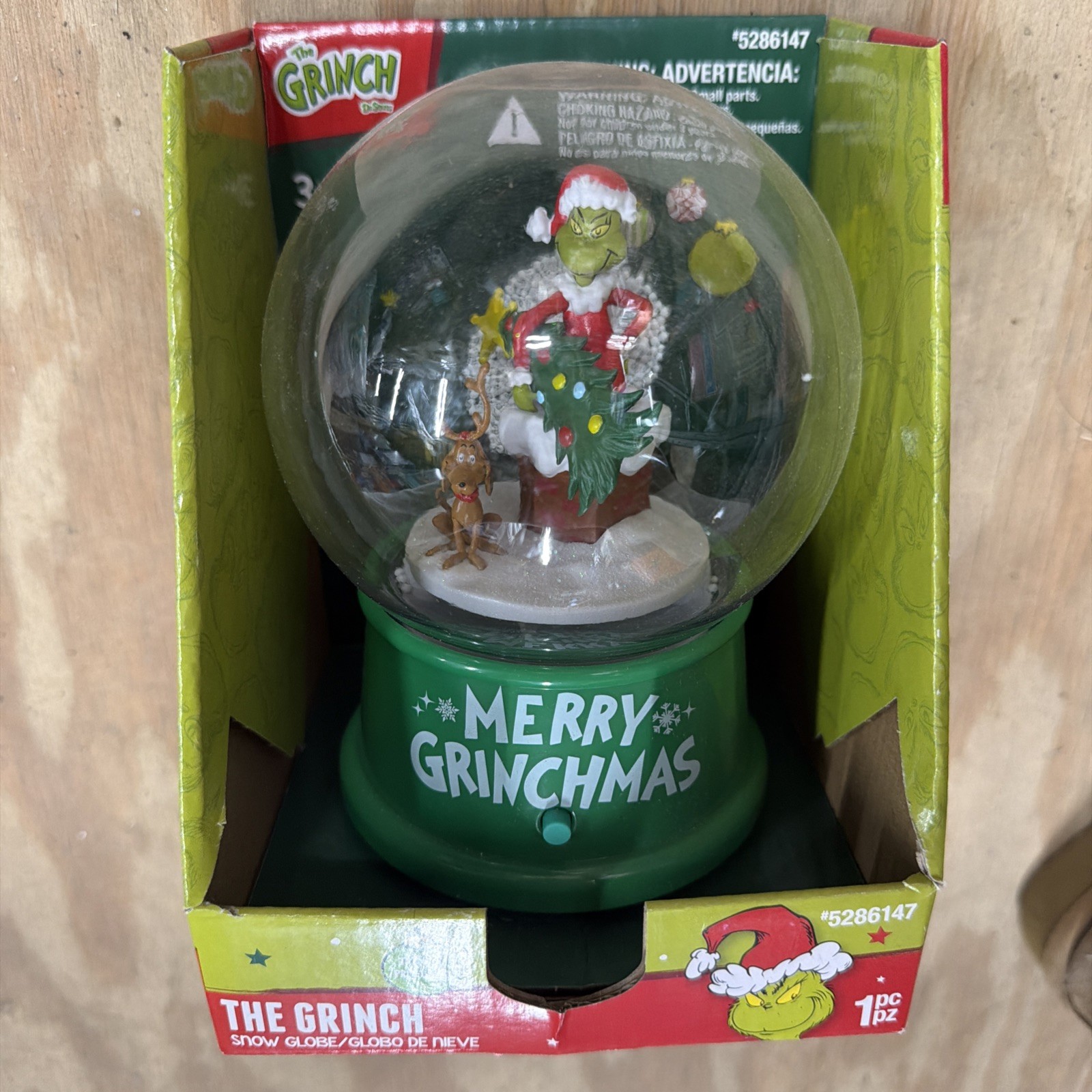6.3-in Musical Decoration Dr. Seuss The Grinch Snowflake Battery-operated Globe