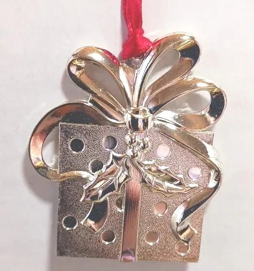 Lenox Silverplate Ornament Gift Box & Bow 2010-2019 EUC