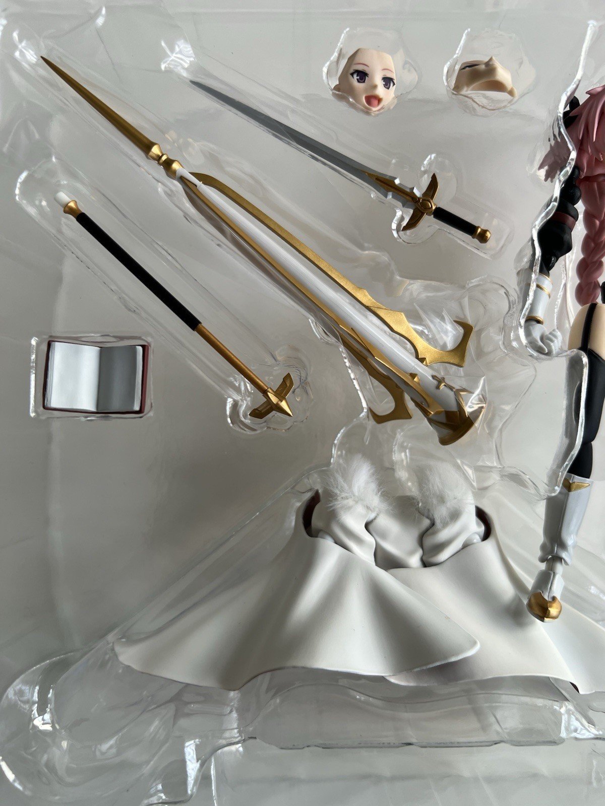 Good Smile Figma 423 RIDER OF BLACK (Fate) – NO TORSO, ALL ACCESSORIES ONLY!