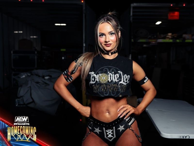 Anna Jay PHOTO 4×6 8×10 (select size) #001