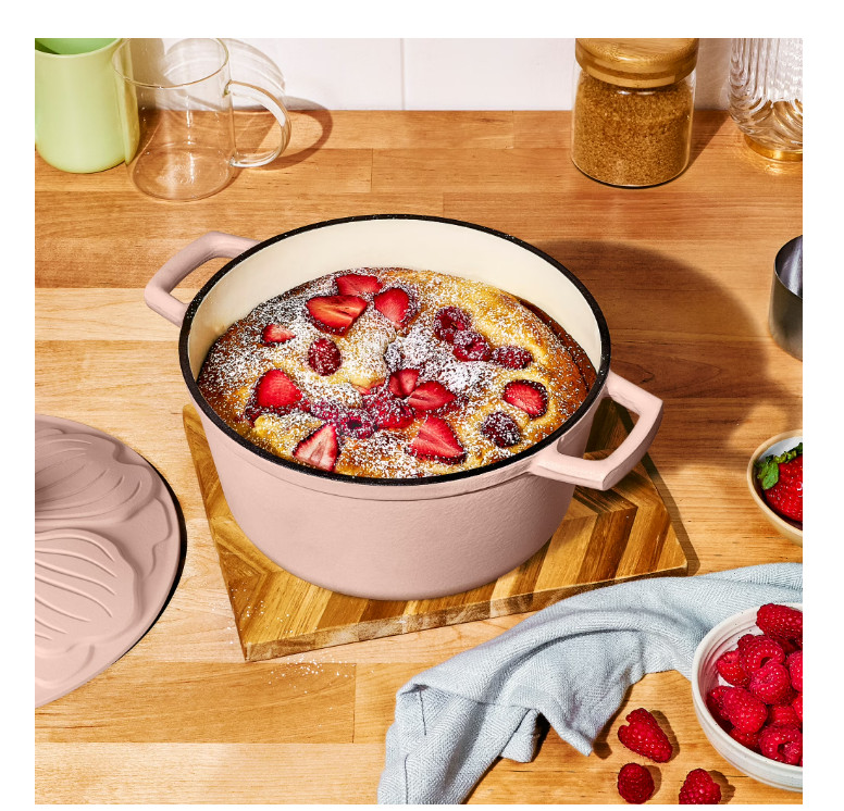 4Qt Enameled Cast Iron Dutch Oven Petal Lid Rose Drew Barrymore