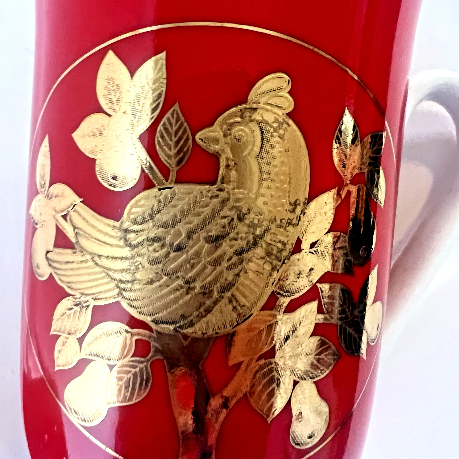 VTG Stamped Otagiri Holiday “Partridge in a Pear Tree” Gold Red Set of 2 Mugs