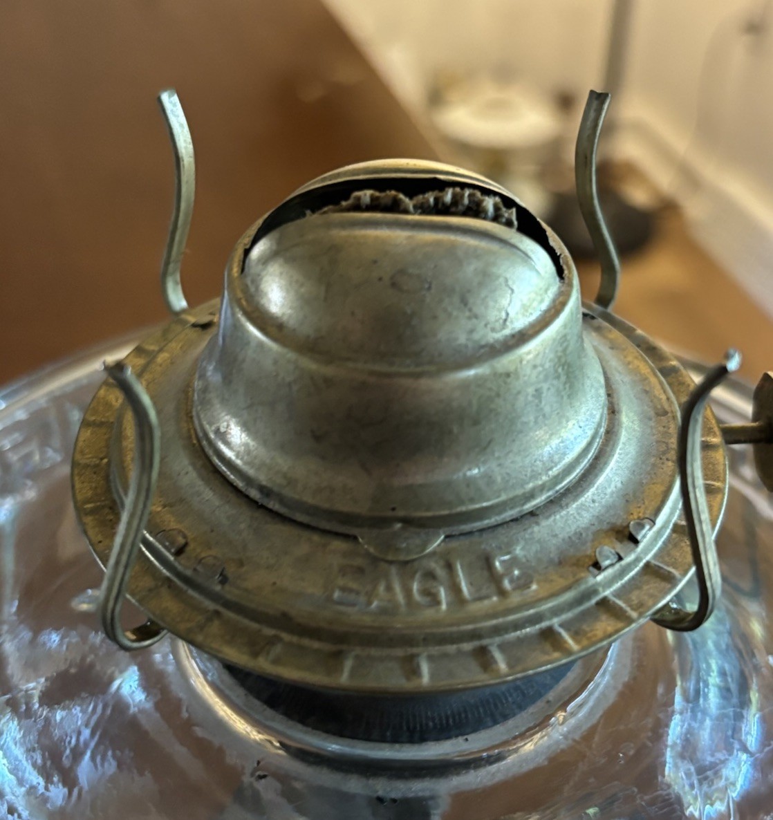 😍 EXTRA LARGE Ca. 1890s EAPG GLASS SEWING KEROSENE OIL LAMP READY TO USE 🔥