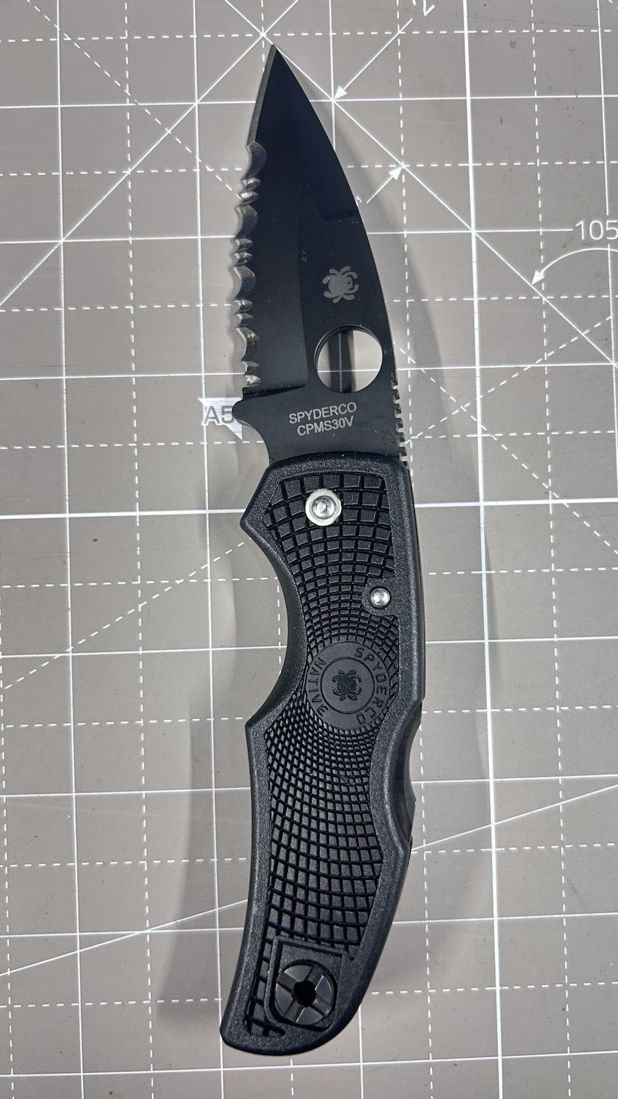 SPYDERCO NATIVE 5 LIGHTWEIGHT FOLDING KNIFE BLACK FRN SERRATED CPM-S30V C41SBBK5