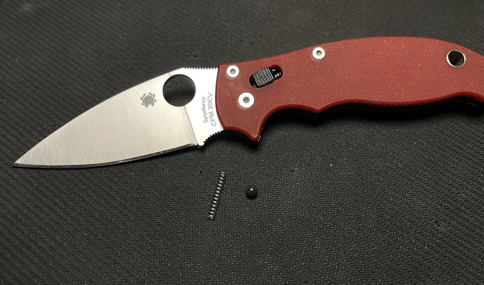 Spyderco Manix Spring Kit – Ceramic Ball – Light Spring