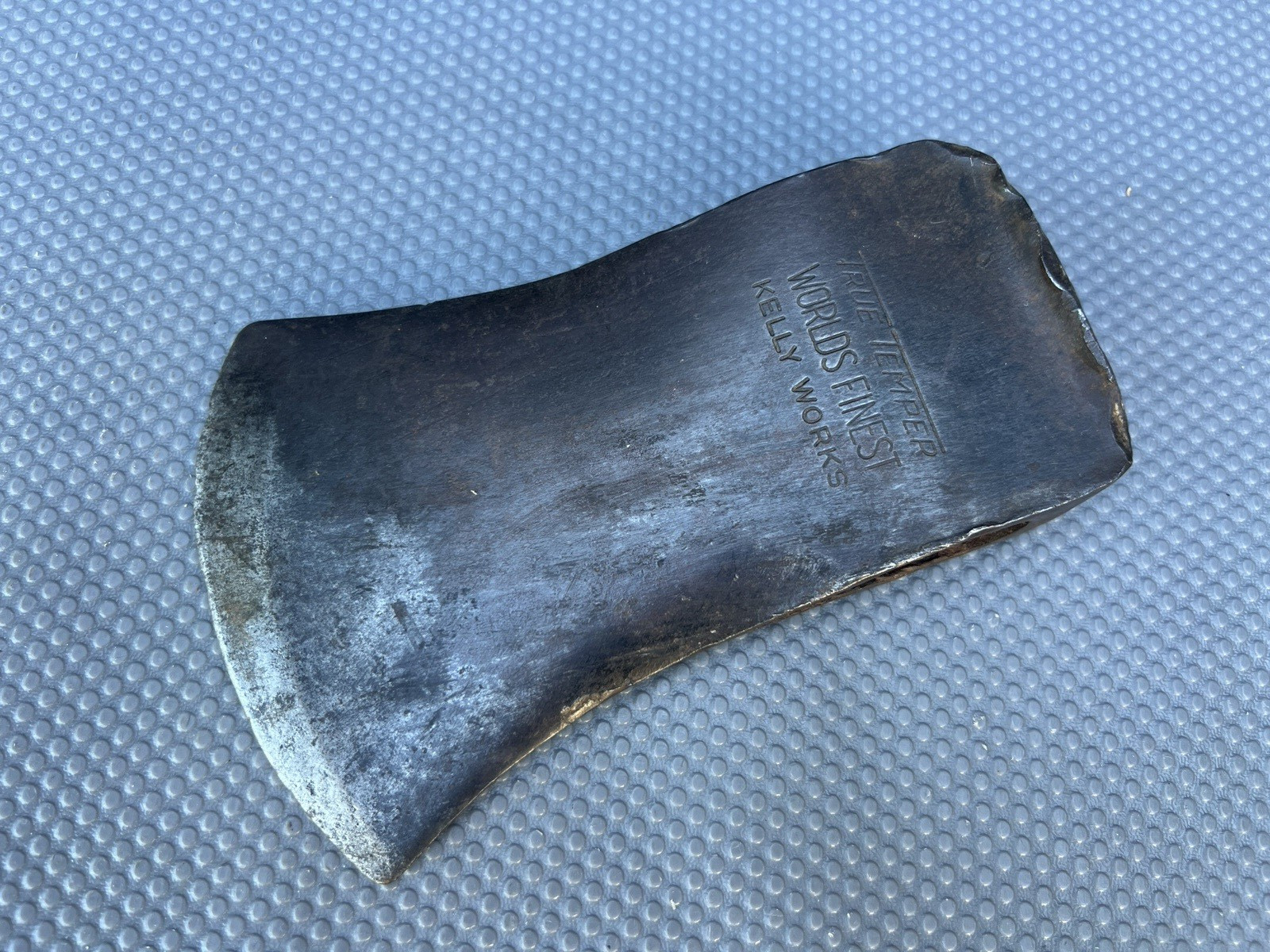 Vintage True Temper Worlds Finest Kelly Works Single Bit Axe Head 3 lbs. 8 oz