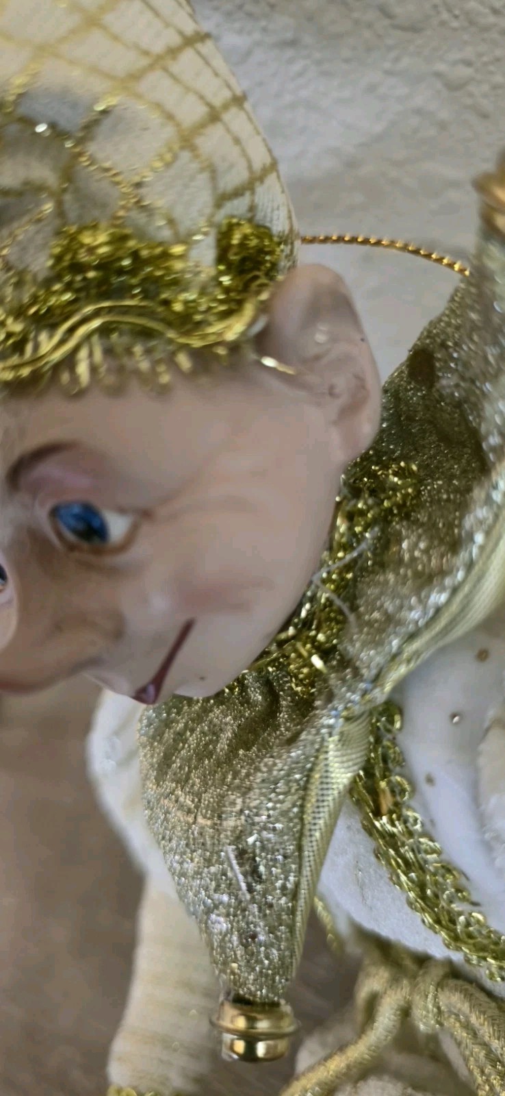 ELF Robert Stanley Winter Poseable Elf Holiday Gold White