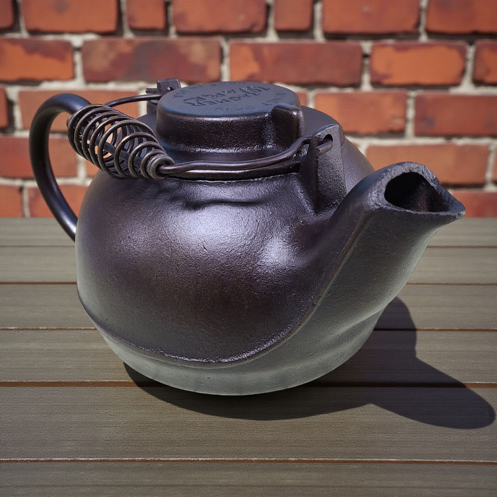 Vintage Wagner Ware Heavy Cast Iron Teapot Kettle Sidney Ohio Made In USA