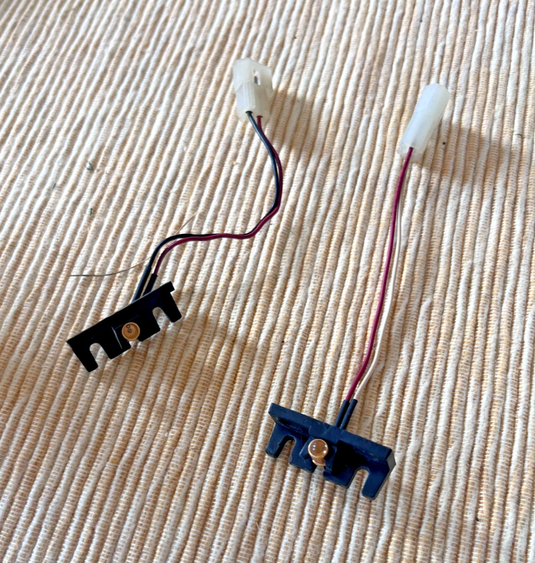 IGT S2000, S and S+ Door Optic Set – Transmitter AND Receiver – Tested Working
