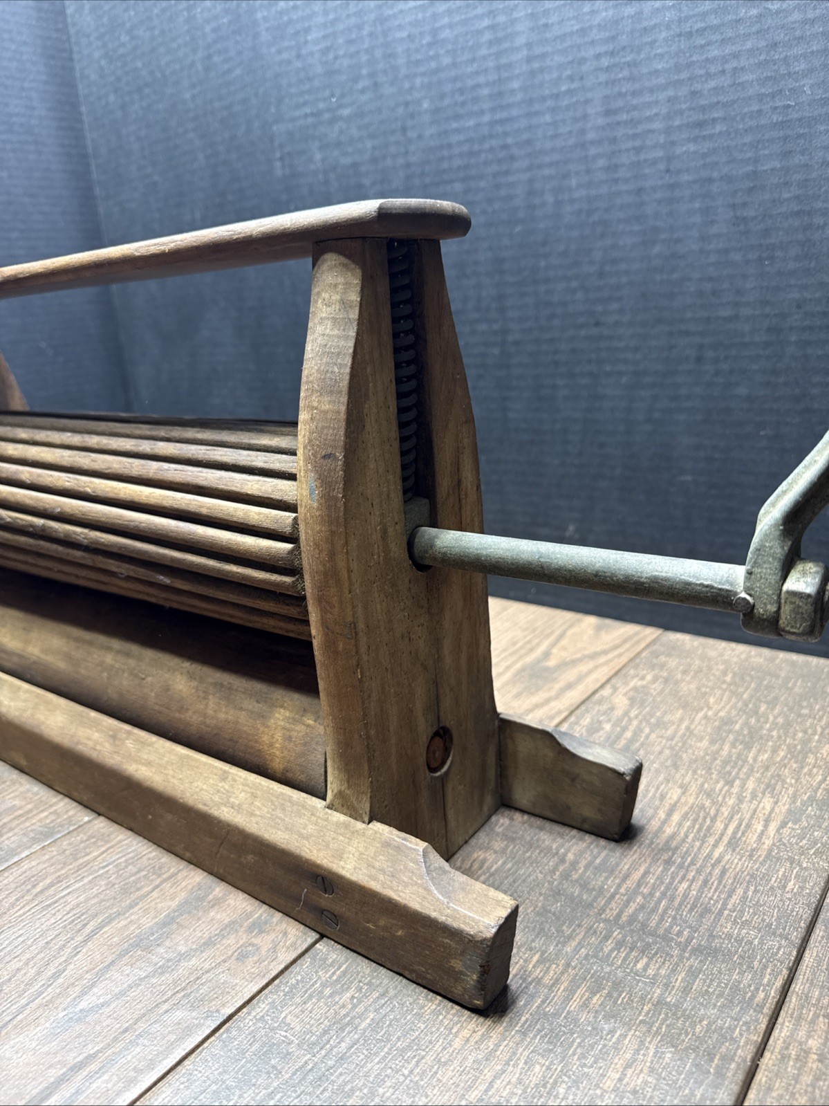 Antique 1800’s Wood Clothes Wringer Laundry With metal Hand Crank