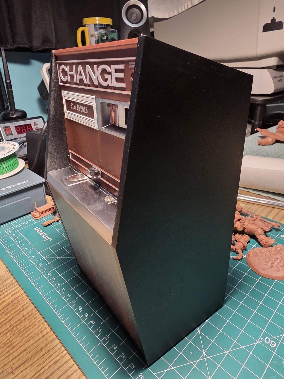 New Wave Toys Replicade Change Machine USB!!